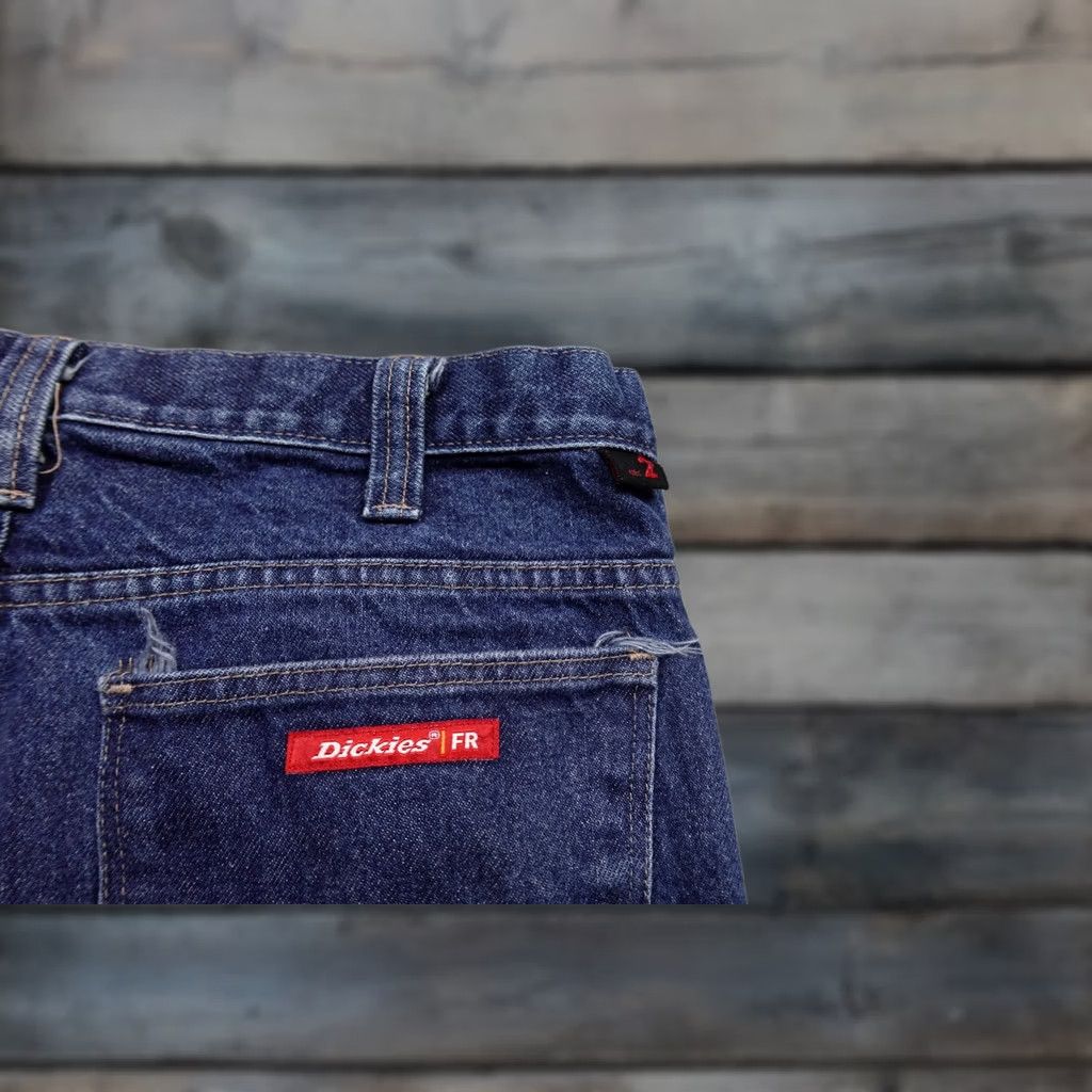 Dickies Dickies FR Jeans Mens 38x30 Blue Wash Denim Relaxed Straight Flame-Resistant Jeans 5-Pocket Dickies FR Size US 38 / EU 54 - 1 Thumbnail