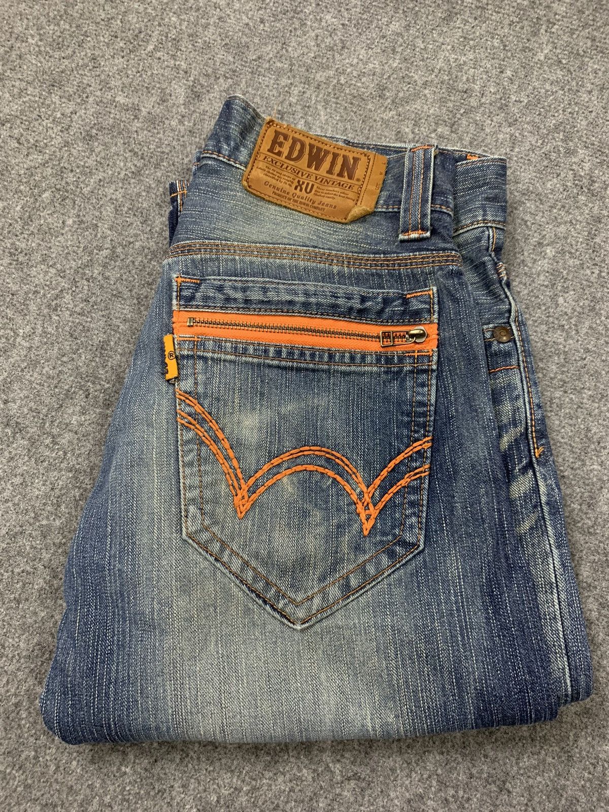 Edwin DISTRESSED EDWIN VINTAGE XV FADED BLUE. Size US 31 - 13 Thumbnail