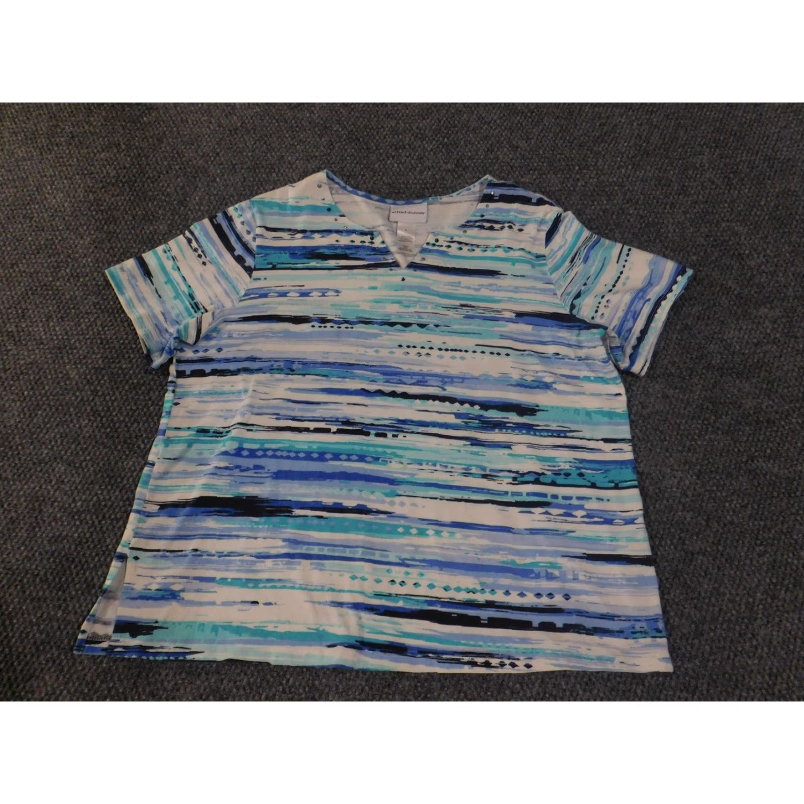 Vintage Alfred Dunner Shirt Womens Large Blue Abstract Stripe Short Sleeve Rhinestone Size L / US 10 / IT 46 - 5 Thumbnail