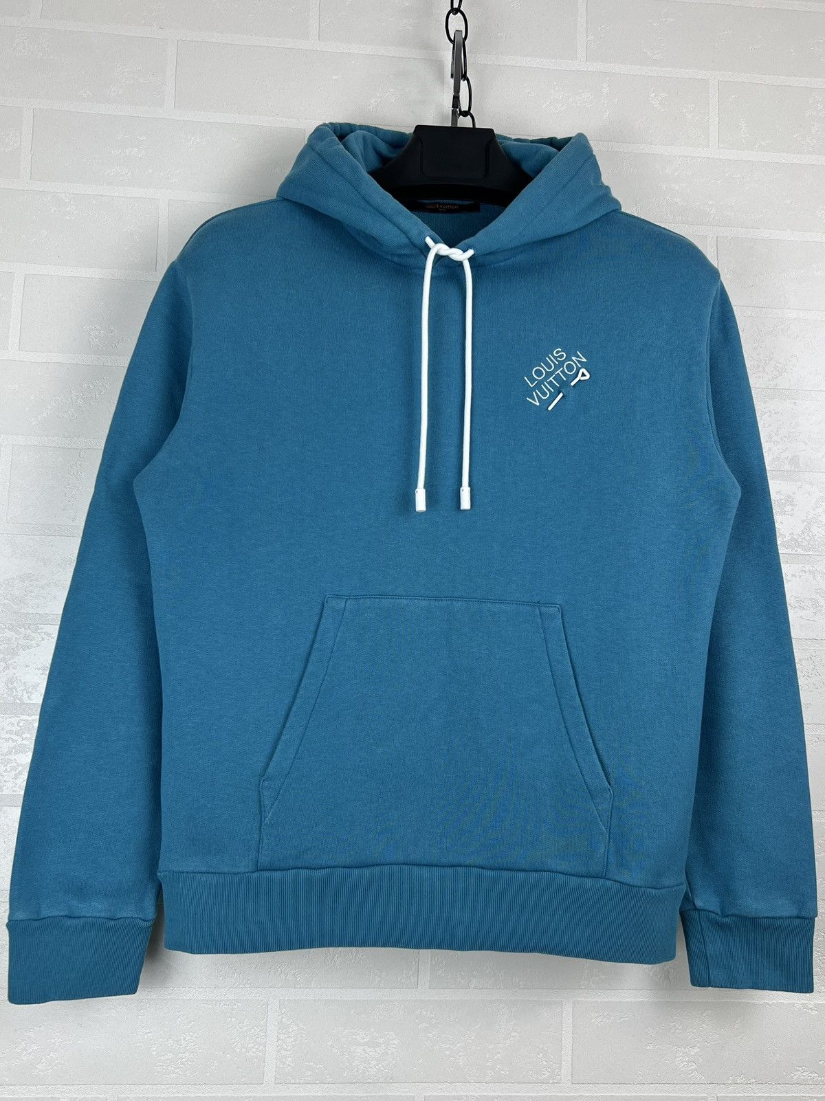 Louis Vuitton LOUIS VUITTON Hoodie LV Signature Logo Blue Men’s Size US S / EU 44-46 / 1 - 4 Thumbnail