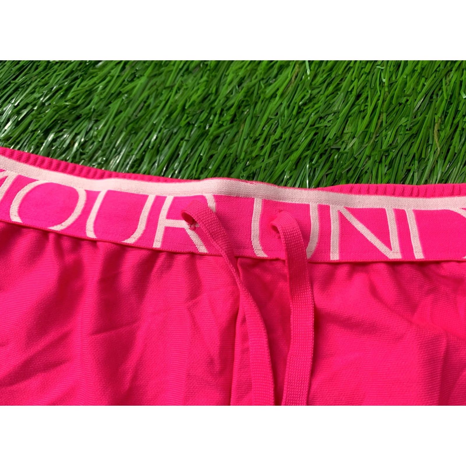 Nike NIKE TRAINING SHORTS Women M Pink and White - 28 cm 38 cm Low Rise Classic Fit Sport Performance/Activity: Cross Training Size 32" / US 10 / IT 46 - 4 Thumbnail