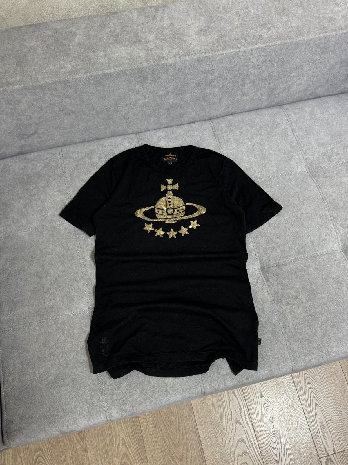 Vivienne Westwood Vintage Vivienne Westwood Sequined orb t-shirt shiny Size US S / EU 44-46 / 1 - 1 Thumbnail