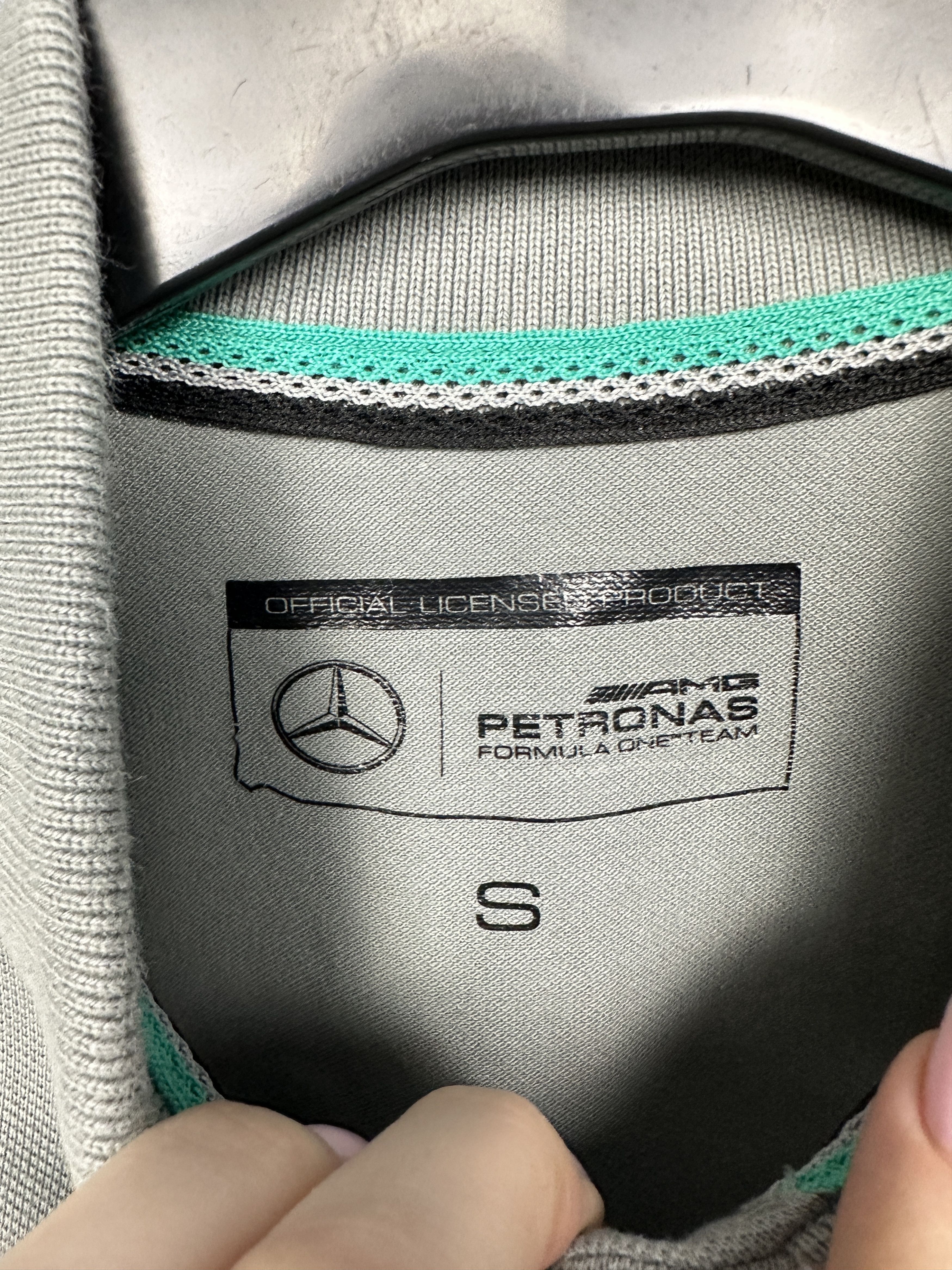 Mercedes-Benz Mercedes Benz AMG Petronas Formula 1 Team Womens Polo Size S / US 4 / IT 40 - 4 Thumbnail