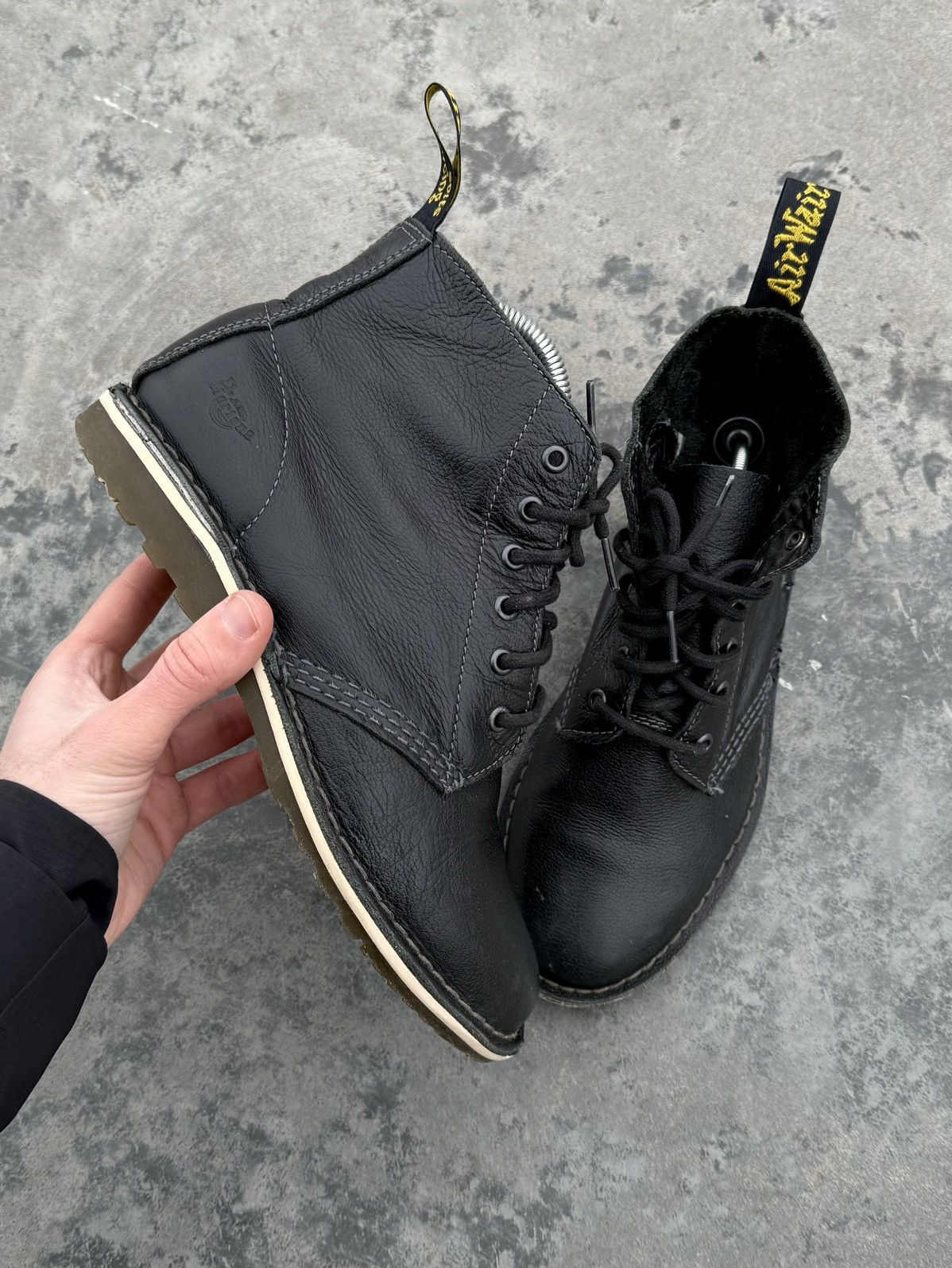 Dr. Martens Dr Martens England Y2k Bouncing Leather Combat Boots Size US 9 / EU 42 - 3 Thumbnail