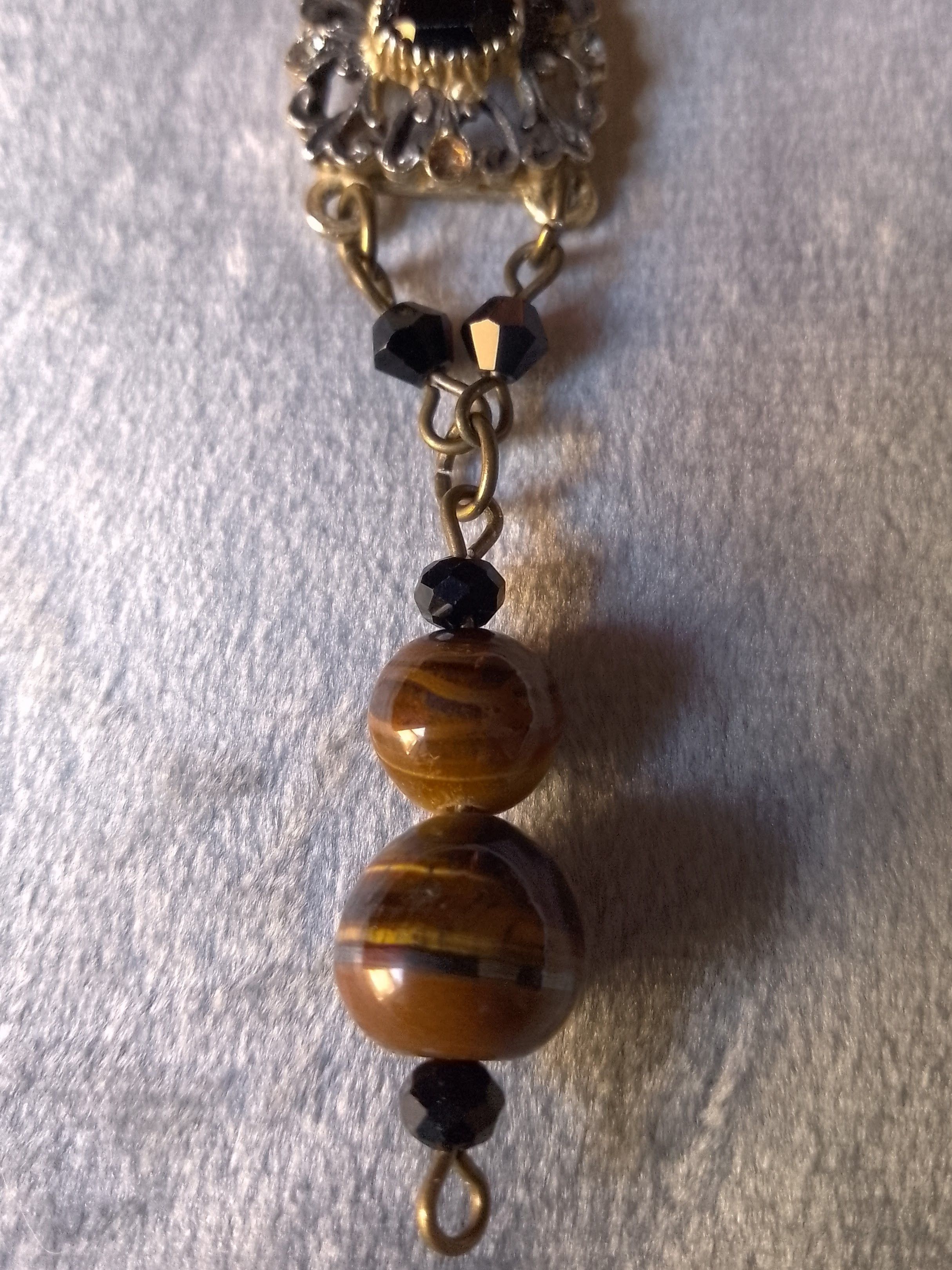 Handmade Vintage necklace Antique brass and eye of tiger gemstones Size ONE SIZE - 9 Thumbnail