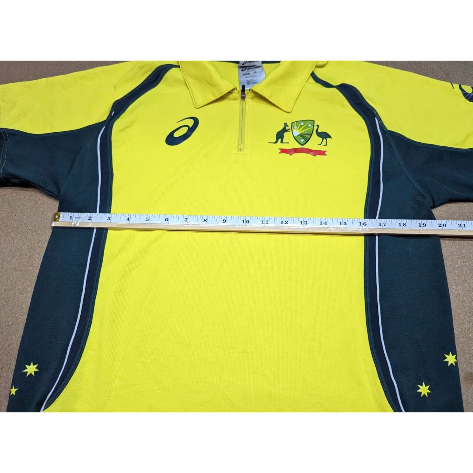 Asics ASICS Cricket Australia Jersey Shirt 16 Mens Yellow 100% Polyester Breathable Quick Dry ODI Zip Neck Size US L / EU 52-54 / 3 - 3 Thumbnail