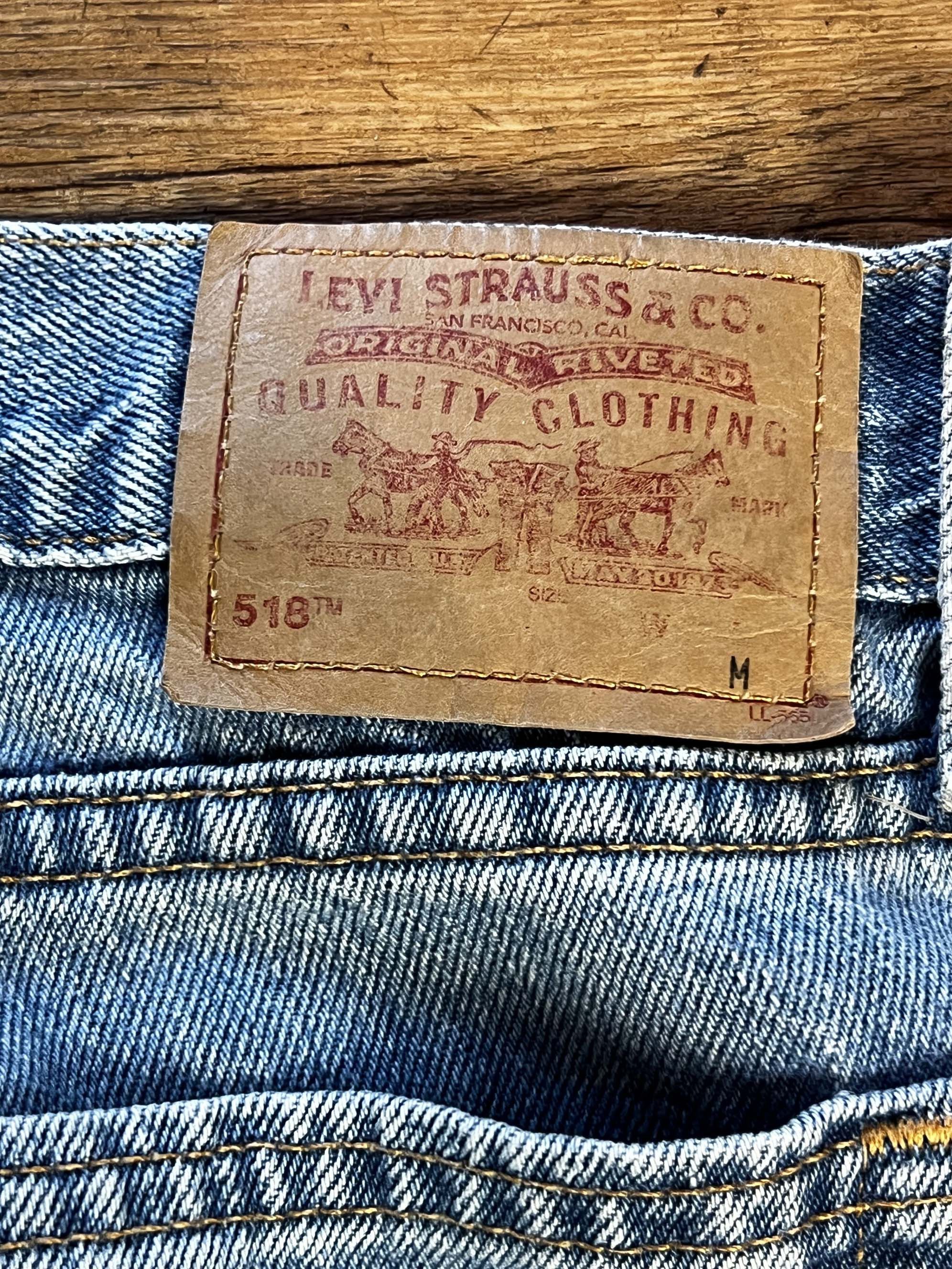 Levi's Vintage Clothing Vintage Levi's 518 Superlow Boot Cut Light Wash Denim Jeans Size 34" / US 12 / IT 48 - 14 Thumbnail