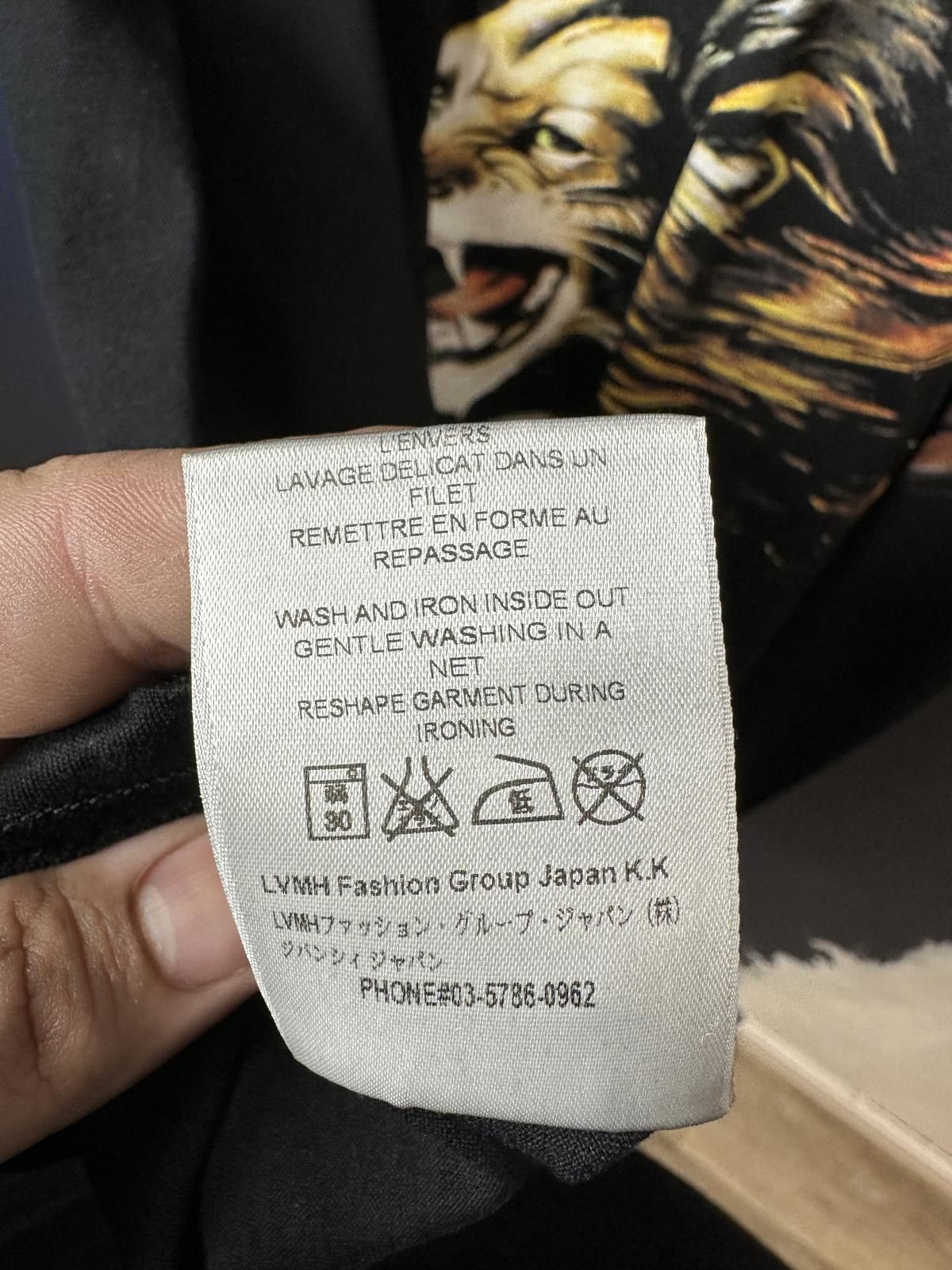 Givenchy Brand New Givenchy Black Lion Graphic T-Shirt Size XL Size ONE SIZE - 5 Thumbnail