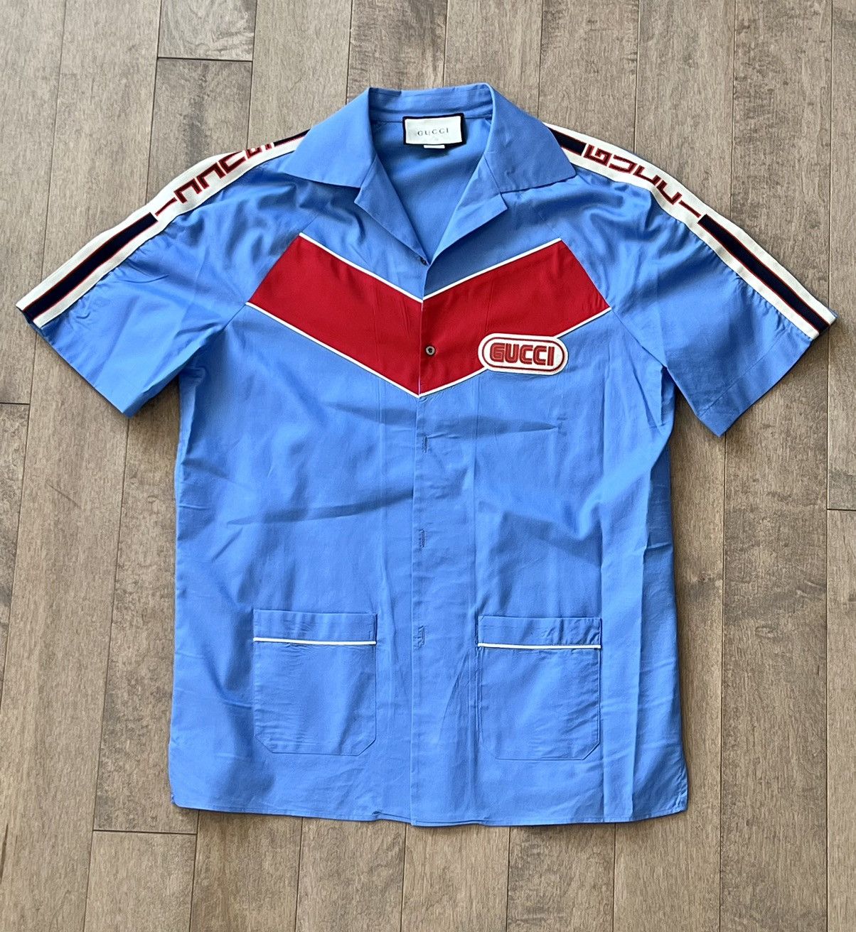 Gucci NeW FINAL OFFER Gucci Blue/Red Logo Camp Bowling Shirt 48 Size US M / EU 48-50 / 2 - 2 Thumbnail