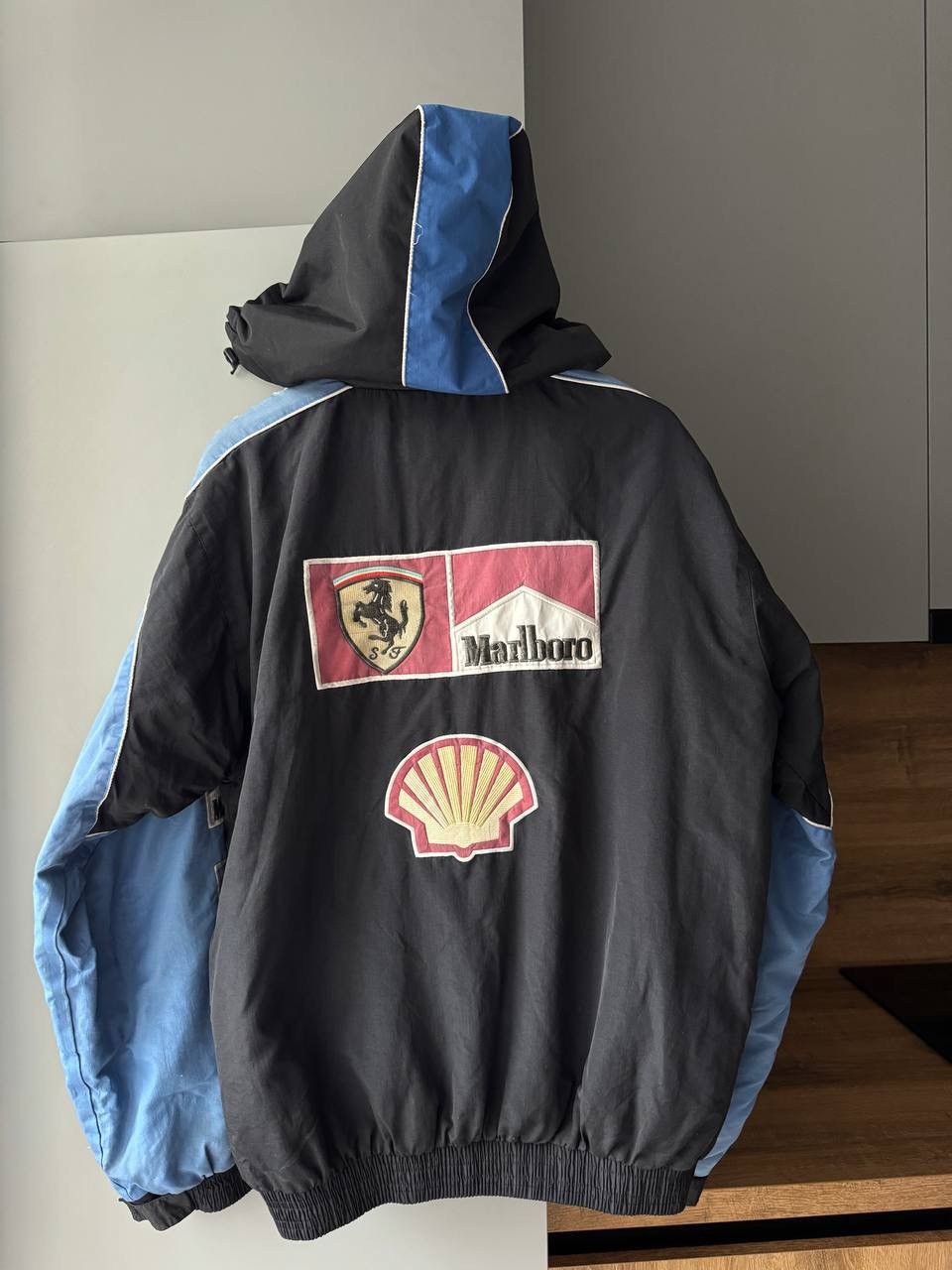 Ferrari Ferrari Marlboro Vintage Racing Jacket F1 NASCAR Y2K Size US XL / EU 56 / 4 - 2 Thumbnail