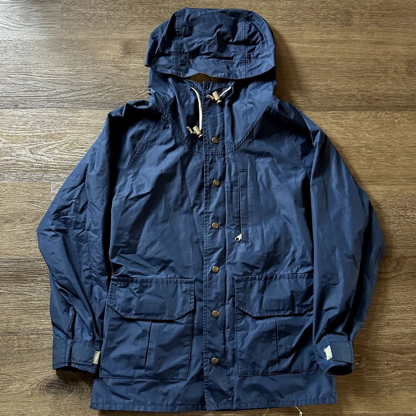 VTG 80s Columbia Sportswear Goretex Coat