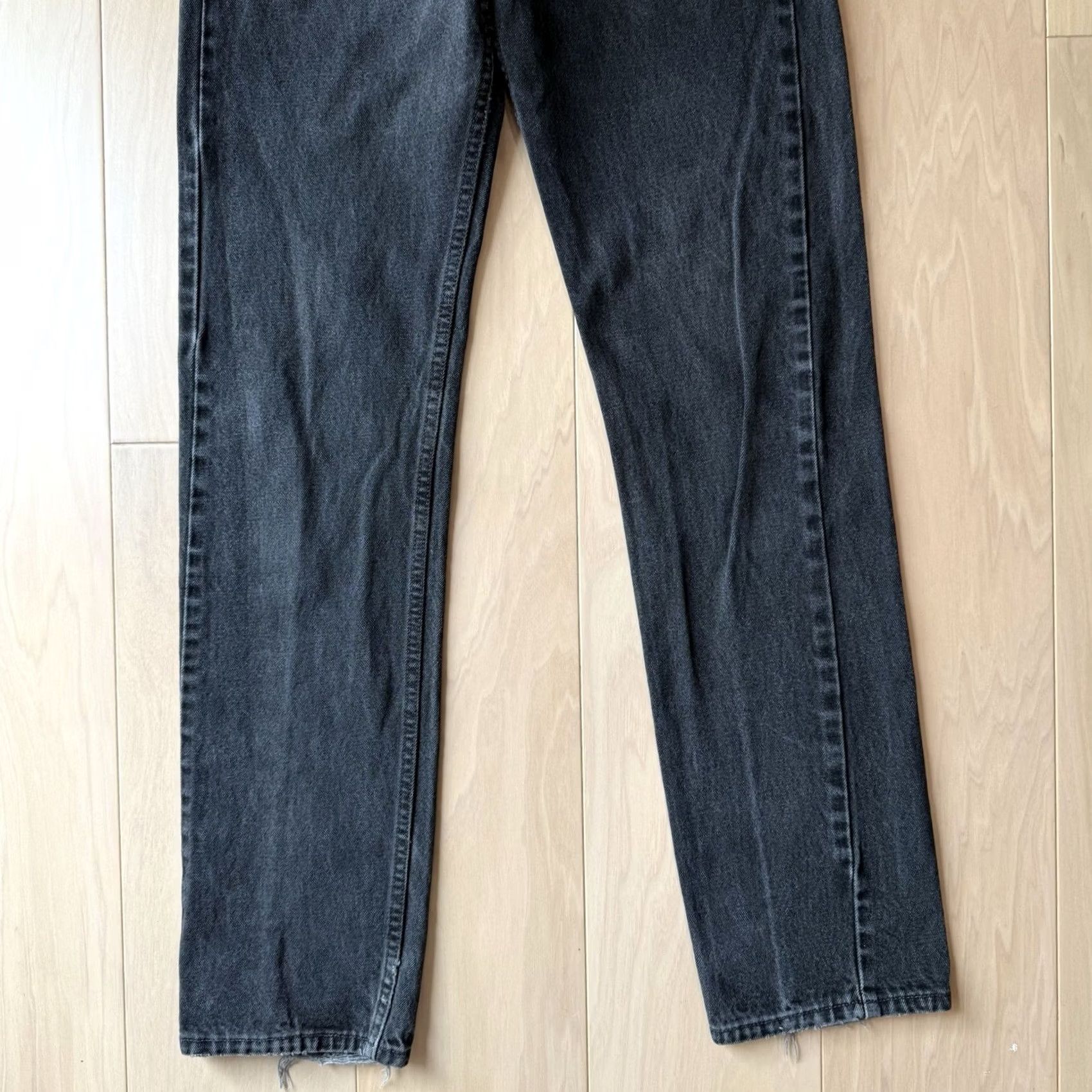 Levi's VINTAGE Levis 505 Jeans 32 Black 90s Workwear Light Wash Straight Leg Zip Fly Mens Jeans Size US 32 / EU 48 - 4 Thumbnail