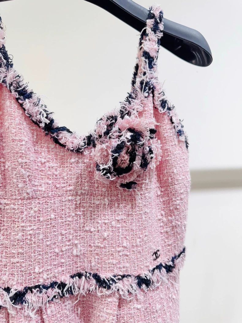 Chanel Chanel Beautiful camellia pink dress 2503-Nextarrow Size XS / US 0-2 / IT 36-38 - 3 Thumbnail