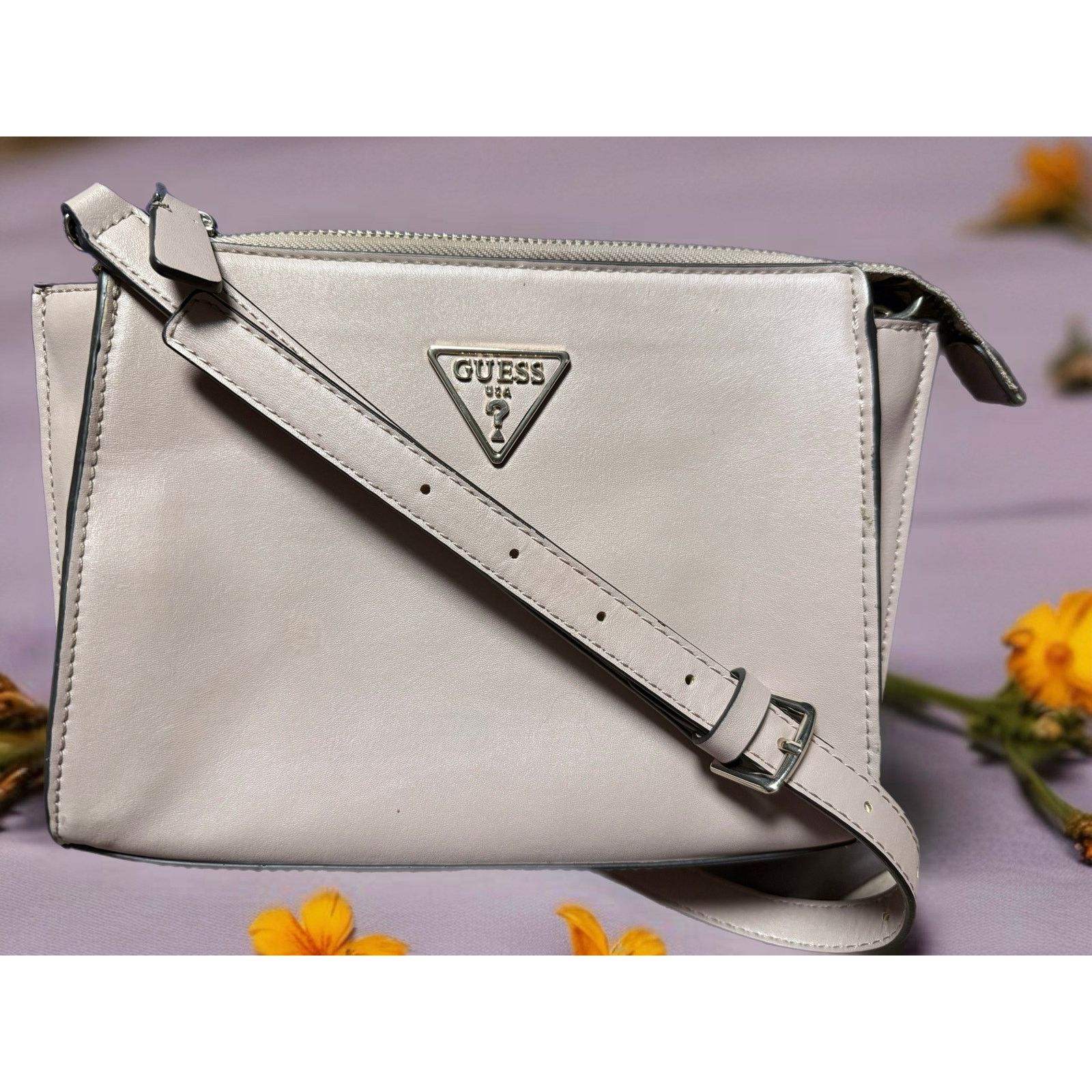 Guess GUESS Pale Lavender Crossbody Bag | Soft Purple Minimalist Size ONE SIZE - 1 Thumbnail