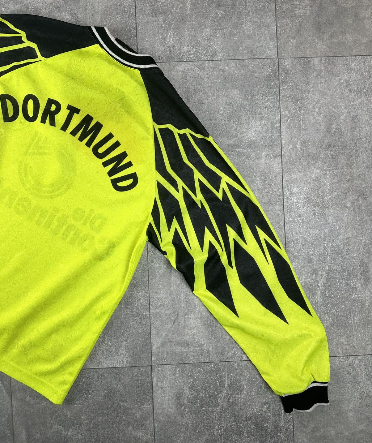 Nike Nike Borussia Dortmund 1994/95 Home Soccer Football Jersey Size US S / EU 44-46 / 1 - 24 Thumbnail