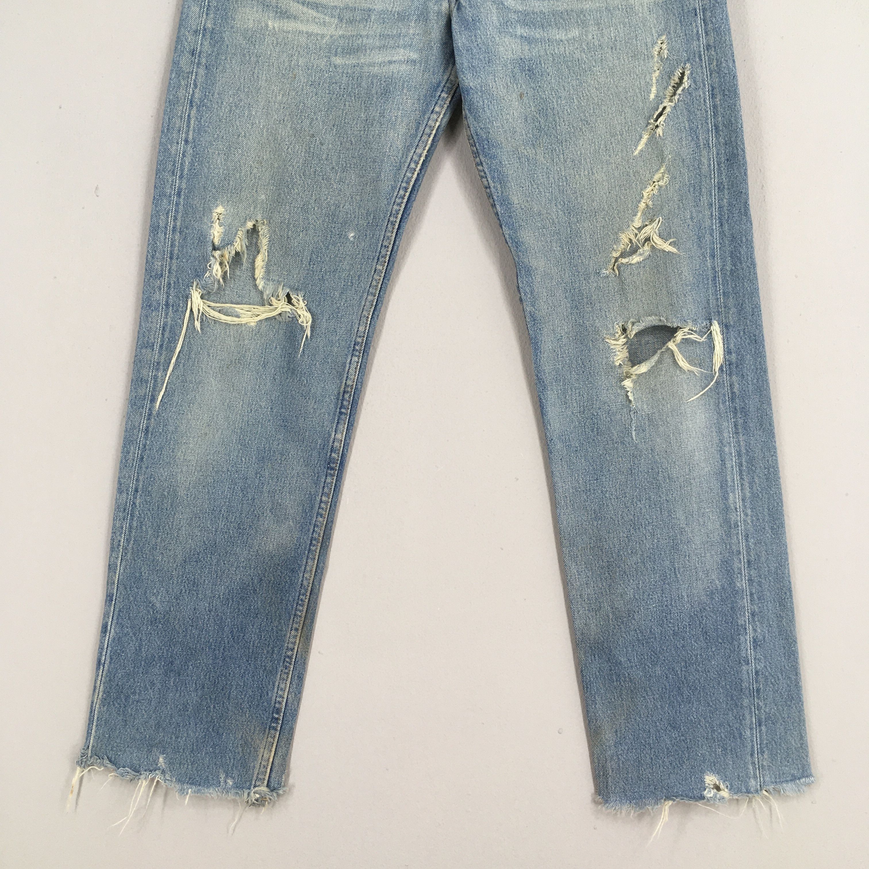 Levi's Size 29x28.5 Vintage 90s Levi's 501 Distressed Jeans S1081 Size US 29 - 3 Thumbnail