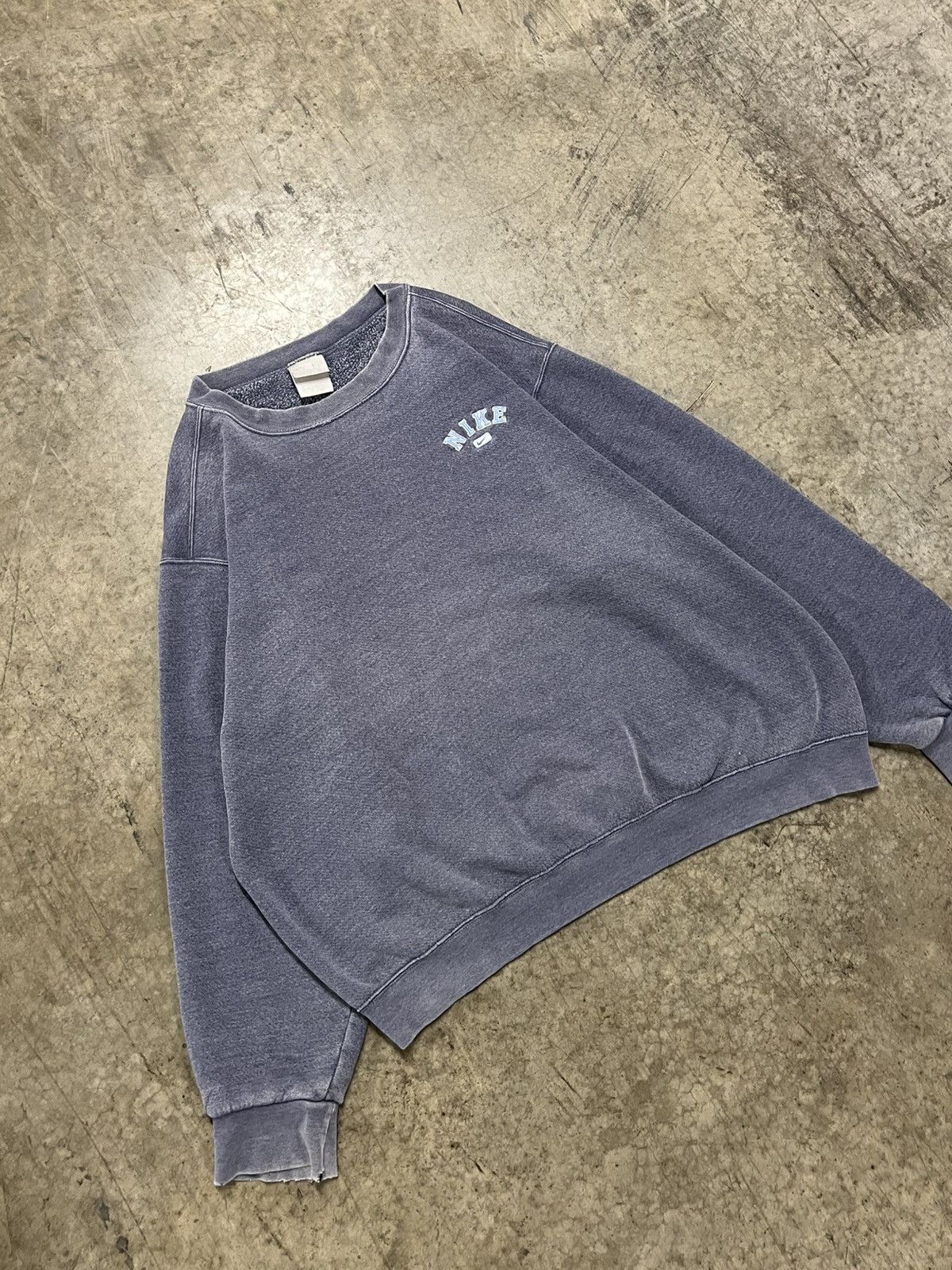 Nike × Vintage Nike vintage sun faded boxy fit 90s crewneck hype rare Size US XL / EU 56 / 4 - 3 Thumbnail