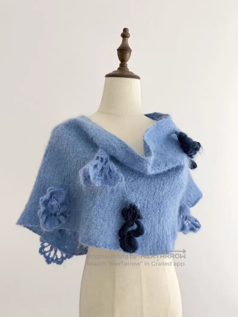 Comme des Garcons Comme des Garcons size F Navy Blue Wool Shawl Size XS / US 0-2 / IT 36-38 - 1 Thumbnail