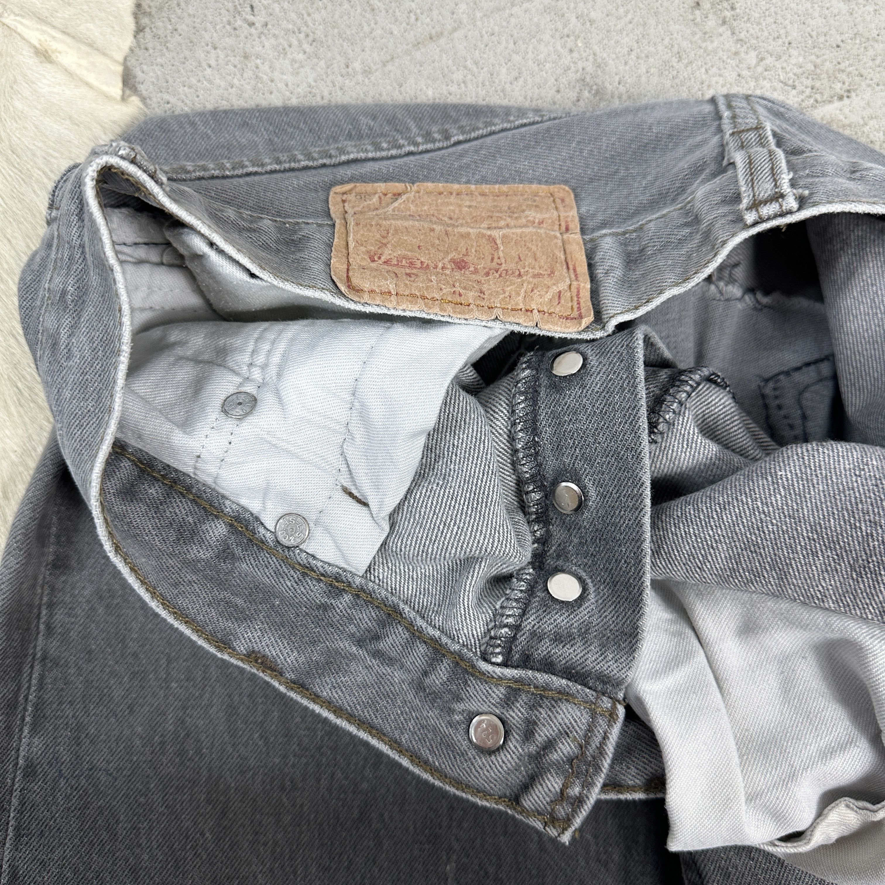 Levi's × Vintage Vintage Denim Levi’s 501 90s Washed&Faded Jeans Size US 32 / EU 48 - 4 Thumbnail