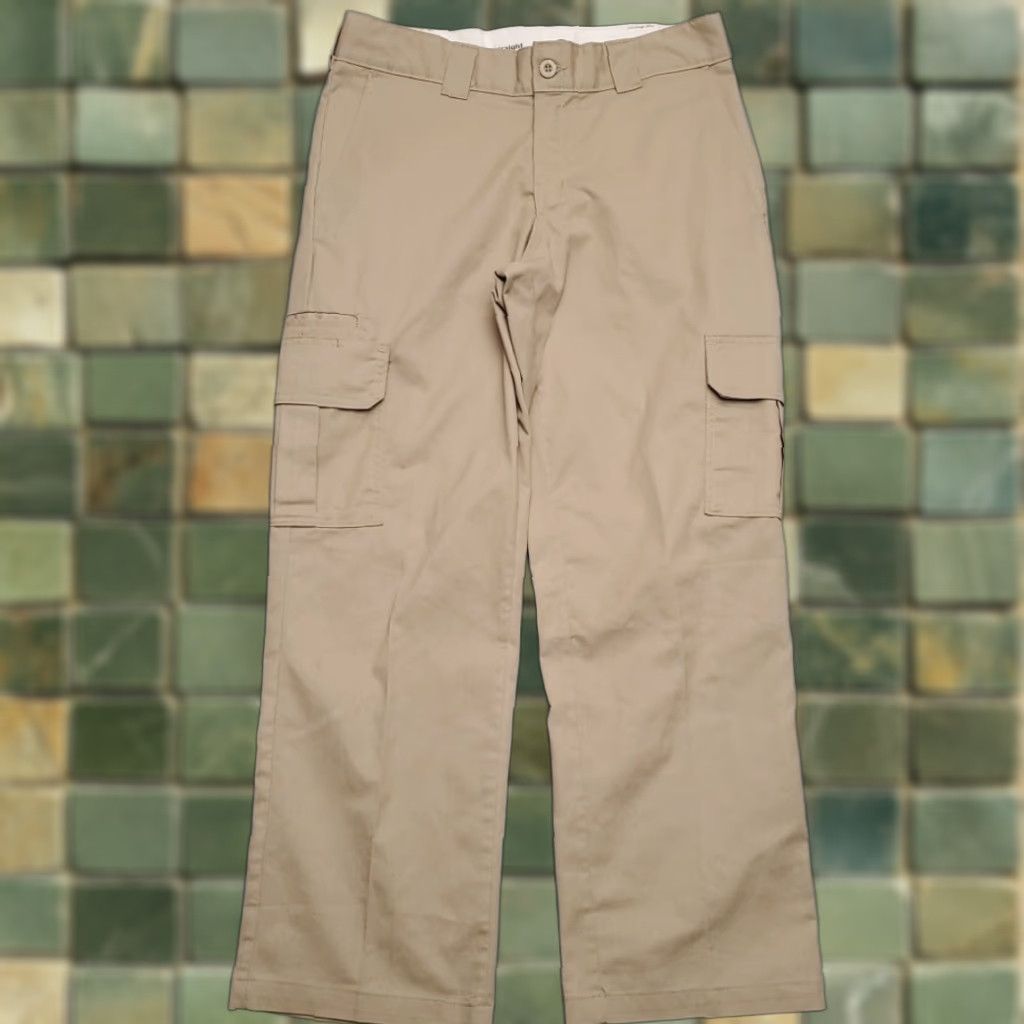 Dickies VTG Dickies Pants Men 32x30 Beige Khaki Twill Flex Cargo Pocket Workwear Classic Pants Mens Beige Twill Cargo Pocket Dickies Pants 32x30 Mens Size US 32 / EU 48 - 1 Thumbnail