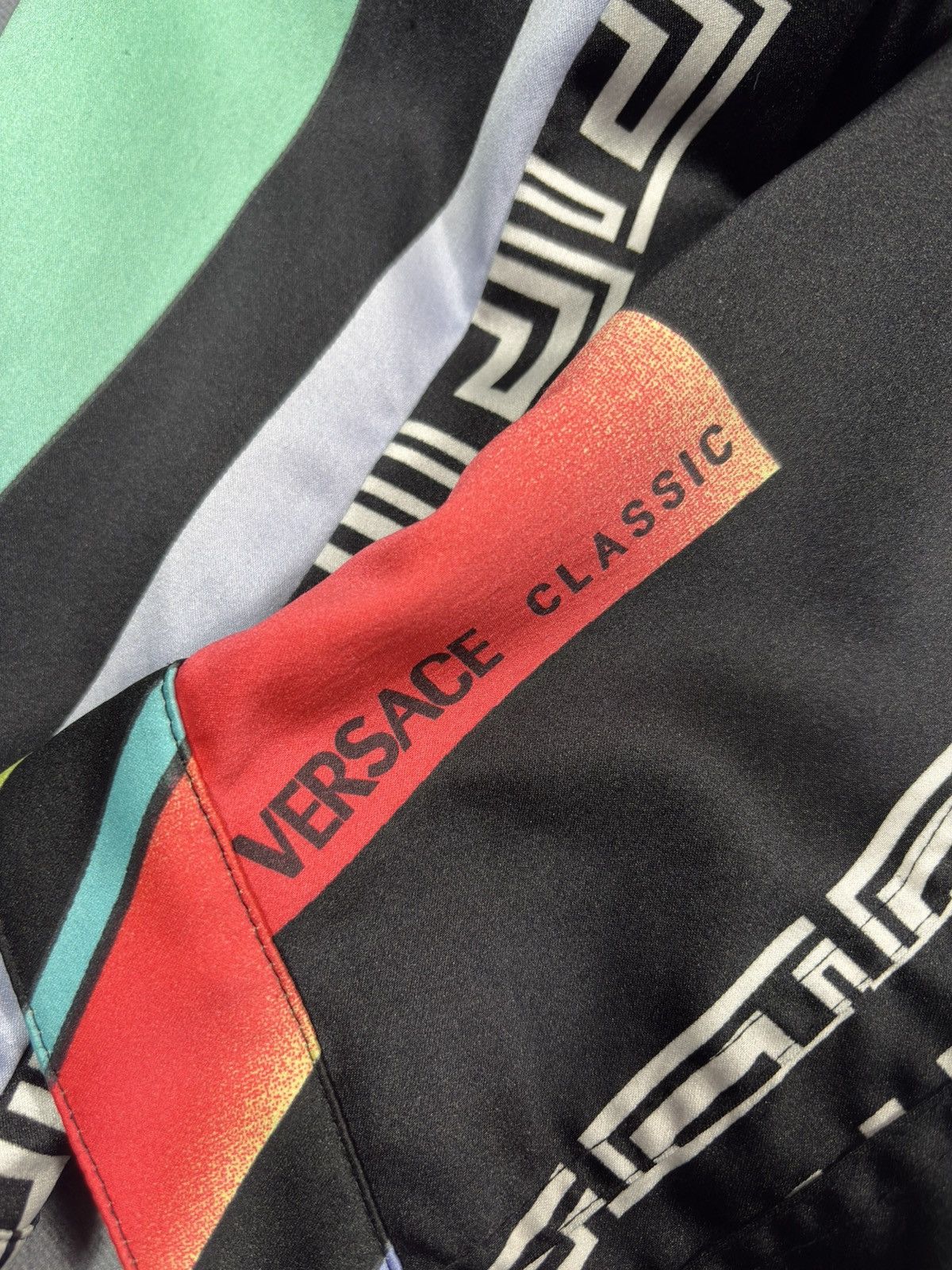 Versace Iconic Versace Classic V2 Runway 90s Jacket Size US M / EU 48-50 / 2 - 11 Thumbnail