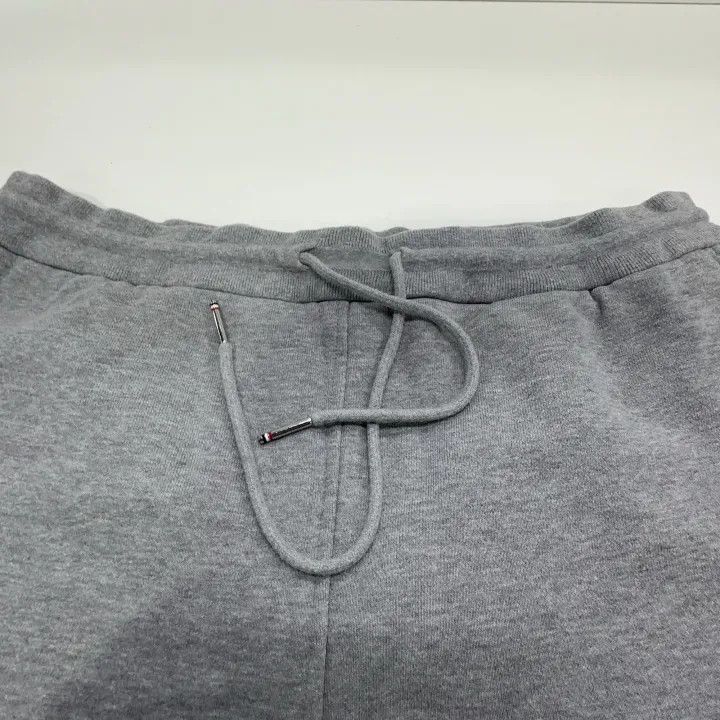 Thom Browne Thom Browne Classic Striped Casual Shorts for Men -2507 Size US 26 / EU 42 - 2 Thumbnail