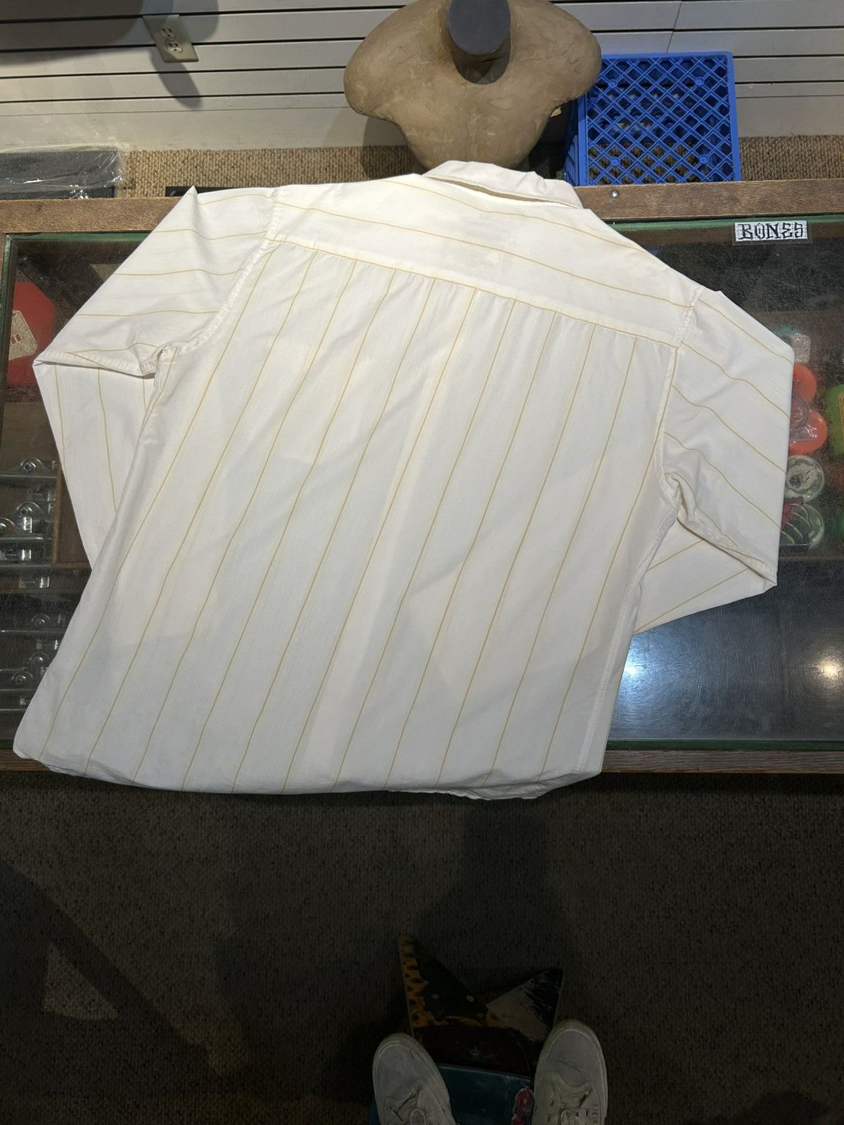 Matix MATIX Pinstripe Button Down Size US XL / EU 56 / 4 - 2 Thumbnail