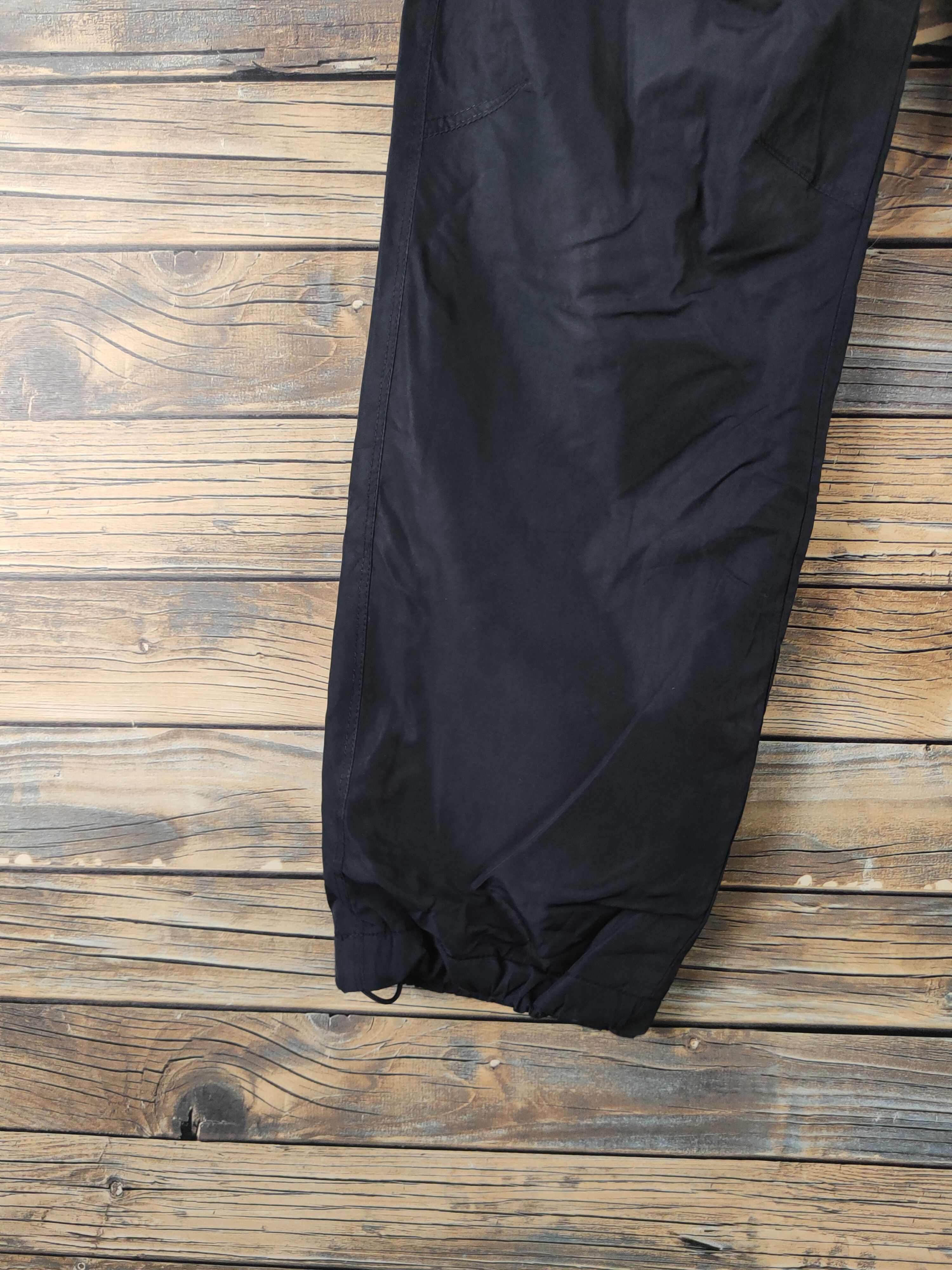 Japanese Brand DL Uniqlo Black Multipocket Sweatpants #2673 Size US 30 / EU 46 - 4 Thumbnail