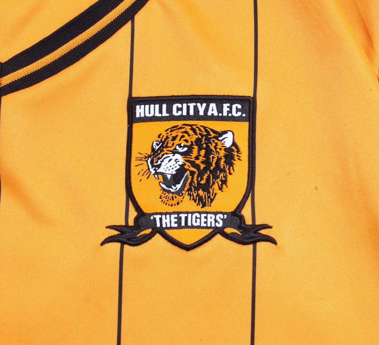 Umbro Umbro Hull City FC Soccer Football Jersey T Shirt XL Size US XL / EU 56 / 4 - 4 Thumbnail