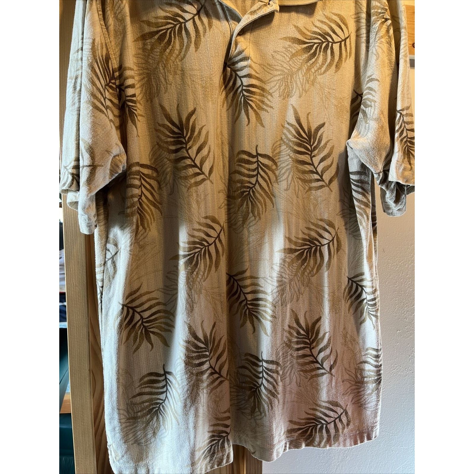 Arrow Arrow Vintage Polo Men's XL Beige Floral SS 1/4 Button Shirt Size US XL / EU 56 / 4 - 5 Thumbnail