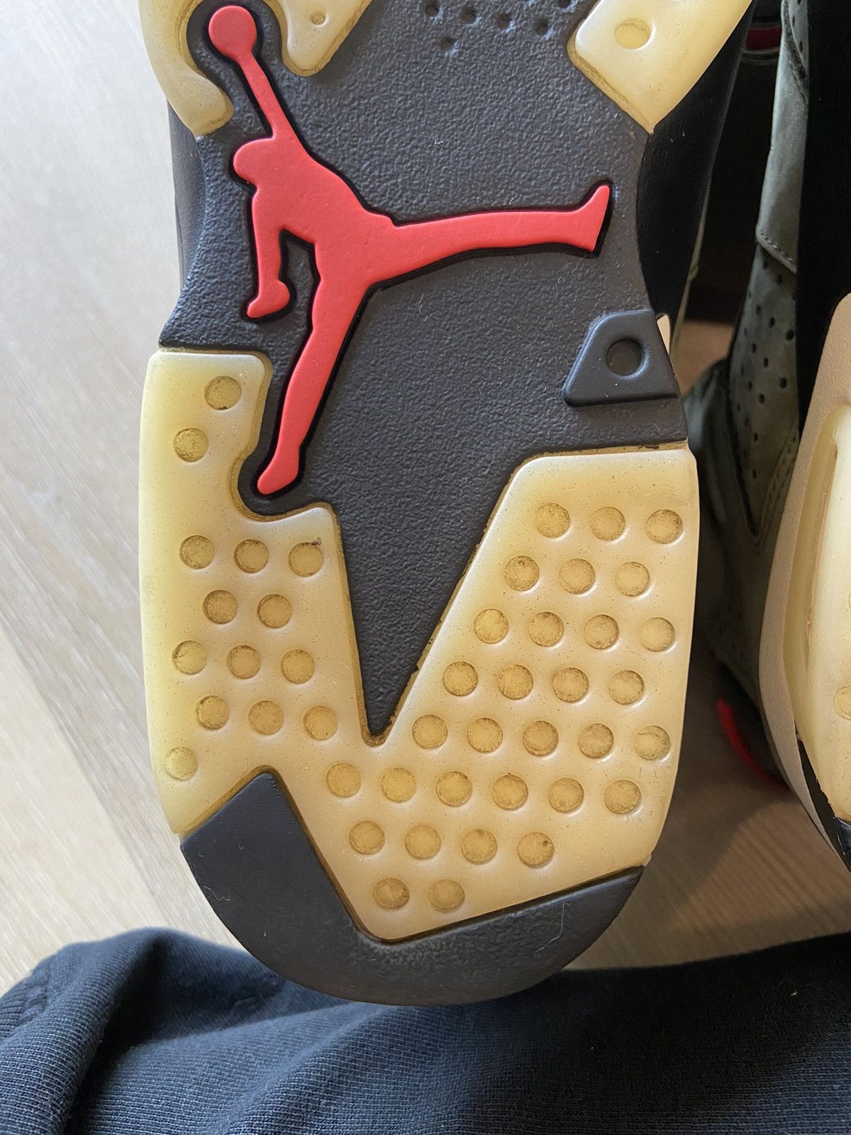 Jordan Brand × Travis Scott Jordan 6 retro Travis Scott Size US 8 / EU 41 - 4 Thumbnail
