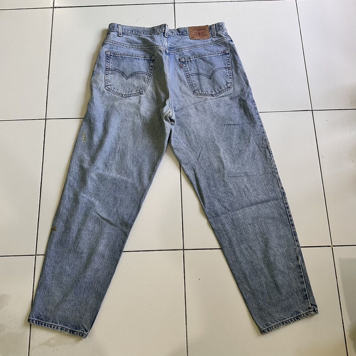 Levi's Vintage Clothing Vintage Levis splated paint good condtion. Size US 40 / EU 56 - 2 Thumbnail