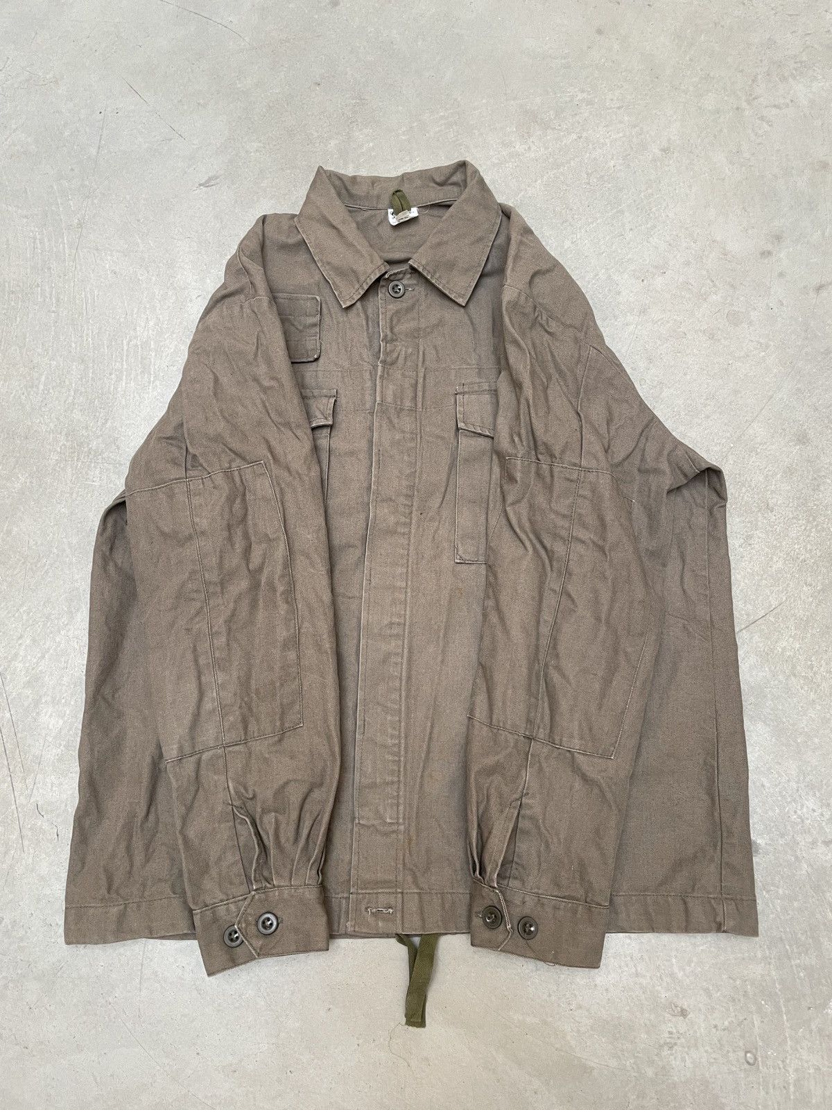 Vintage Vintage Military Utility Field Shirt 2004 Brown Cotton Sz. L Size US L / EU 52-54 / 3 - 2 Thumbnail
