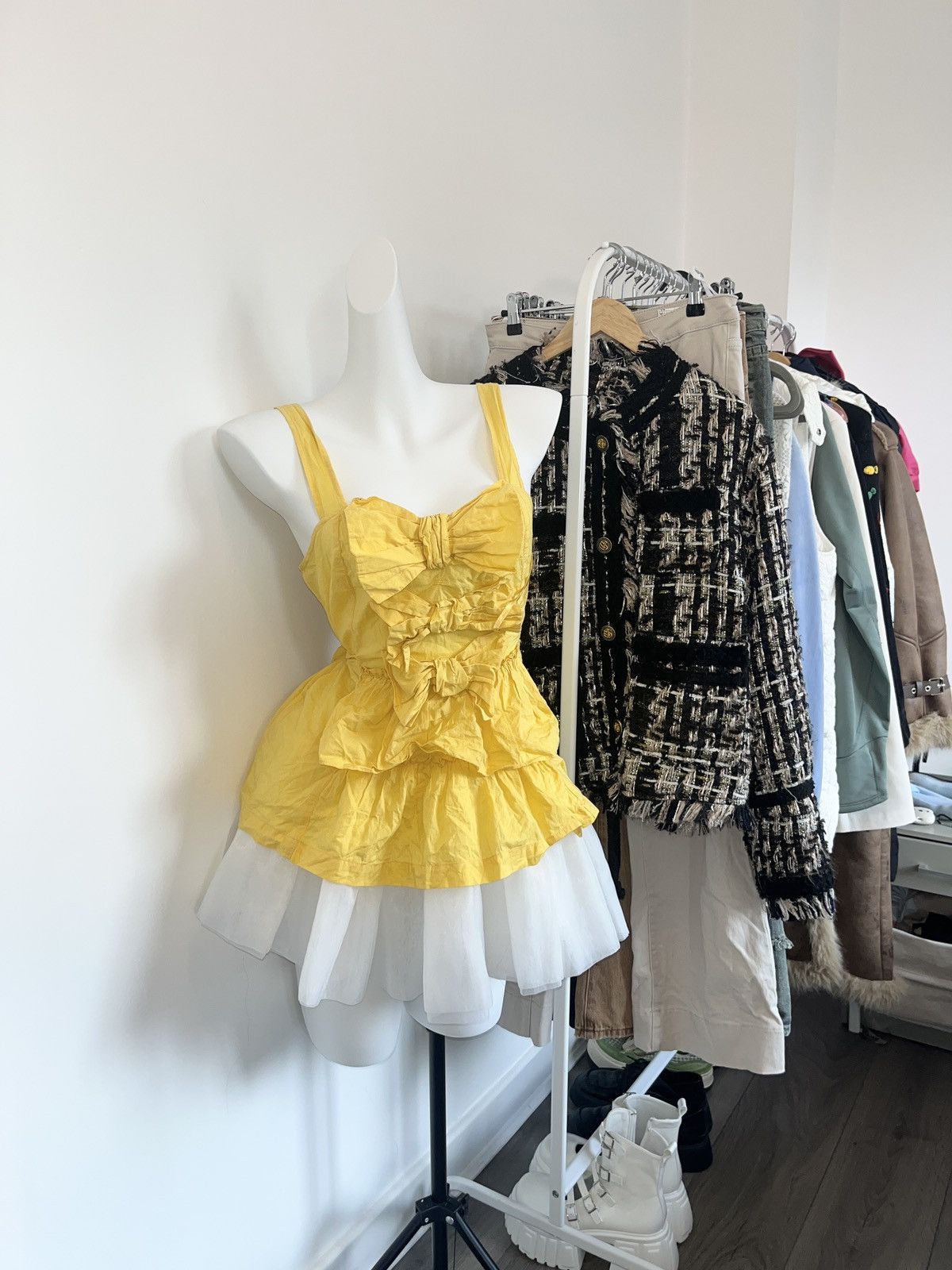 Vintage Vintage Yellow Cute Bow Strap Top, dollette top, Lolita top Size M / US 6-8 / IT 42-44 - 1 Thumbnail