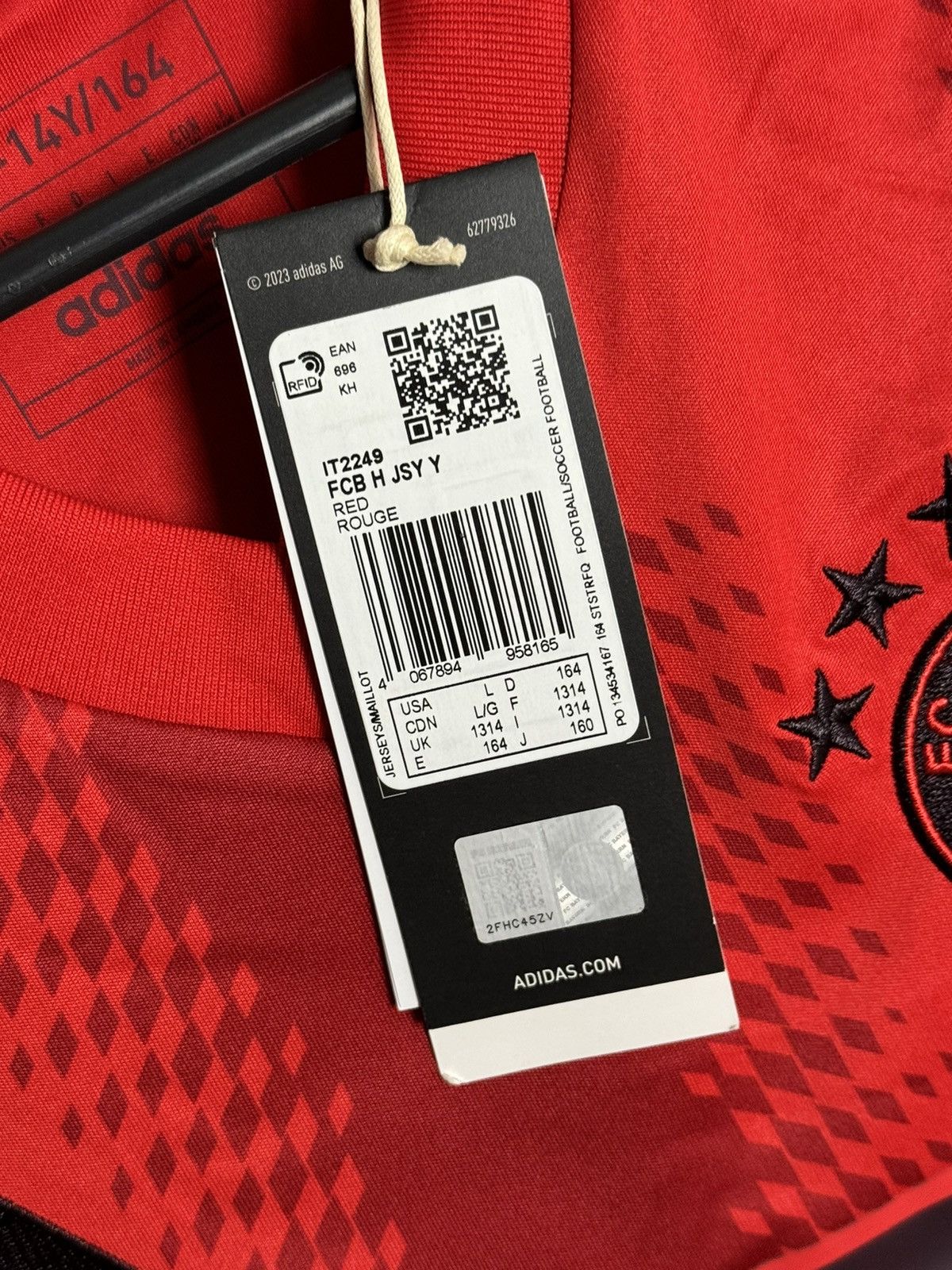 Adidas KIDS New Bayern Munchen 24/25 Home Kane Football Jersey Size US XS / EU 42 / 0 - 11 Thumbnail