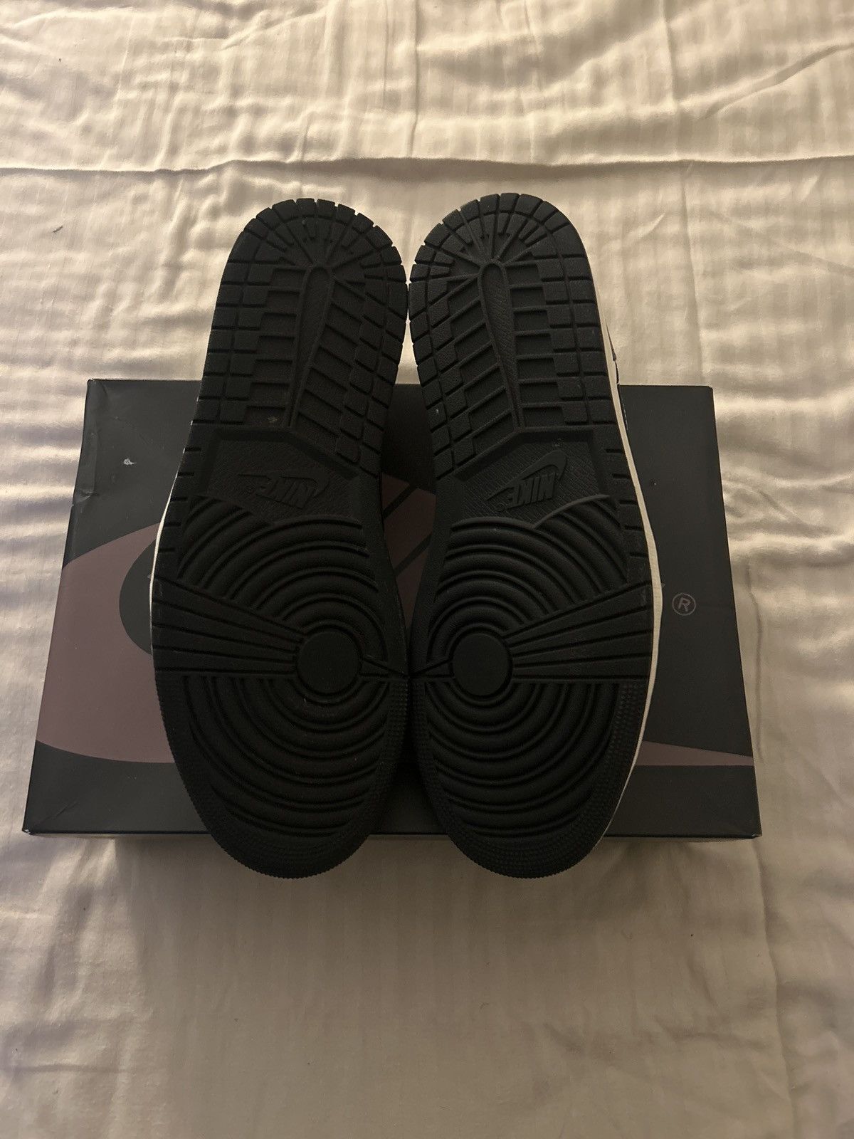Jordan Brand Air Jordan 1 Low “Mocha” Size US 10.5 / EU 43-44 - 5 Thumbnail