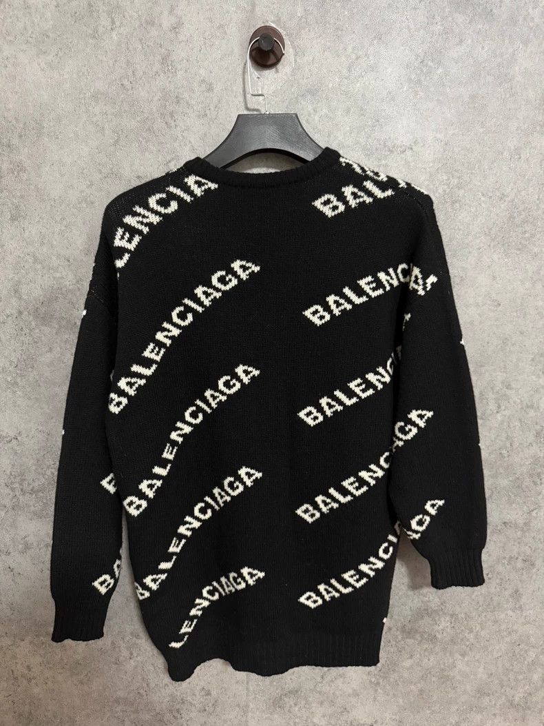 Balenciaga Balenciaga Round Neck Sweater Full of Bullet Screen Size US S / EU 44-46 / 1 - 5 Thumbnail