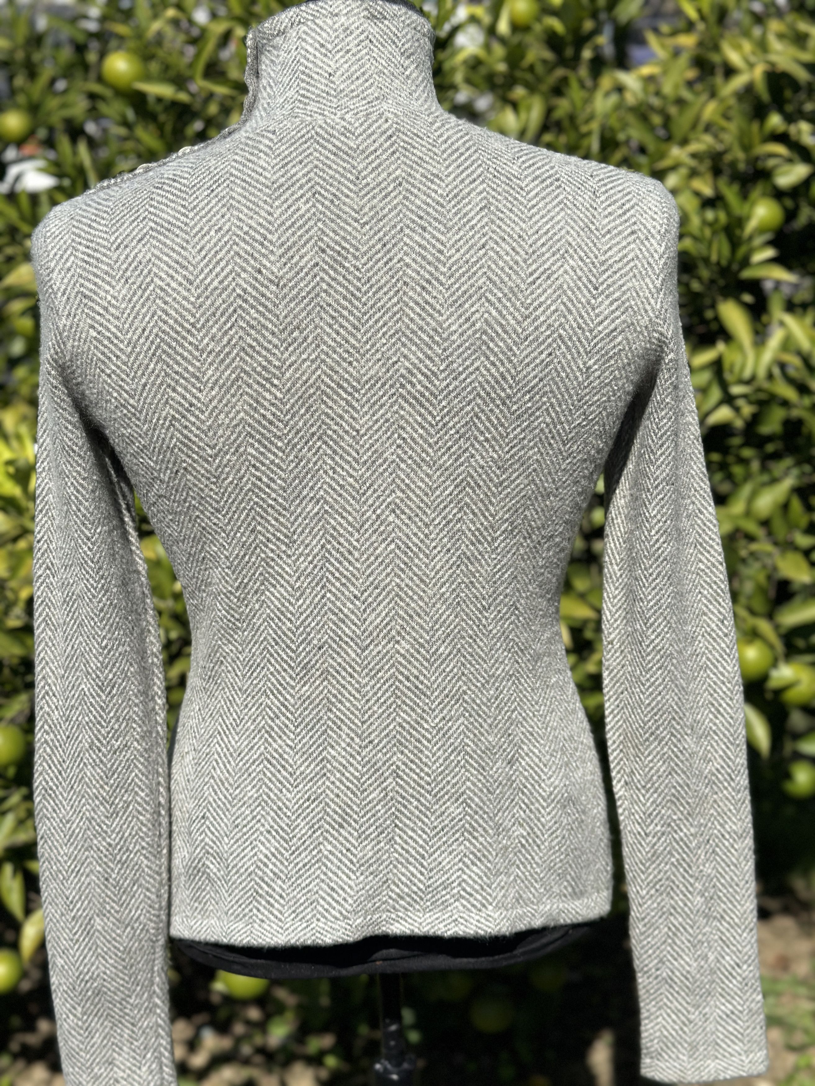 Ralph Lauren Purple Label Ralph Lauren Purple Label Herringbone Button Shoulder Sweate Size US L / EU 52-54 / 3 - 7 Thumbnail