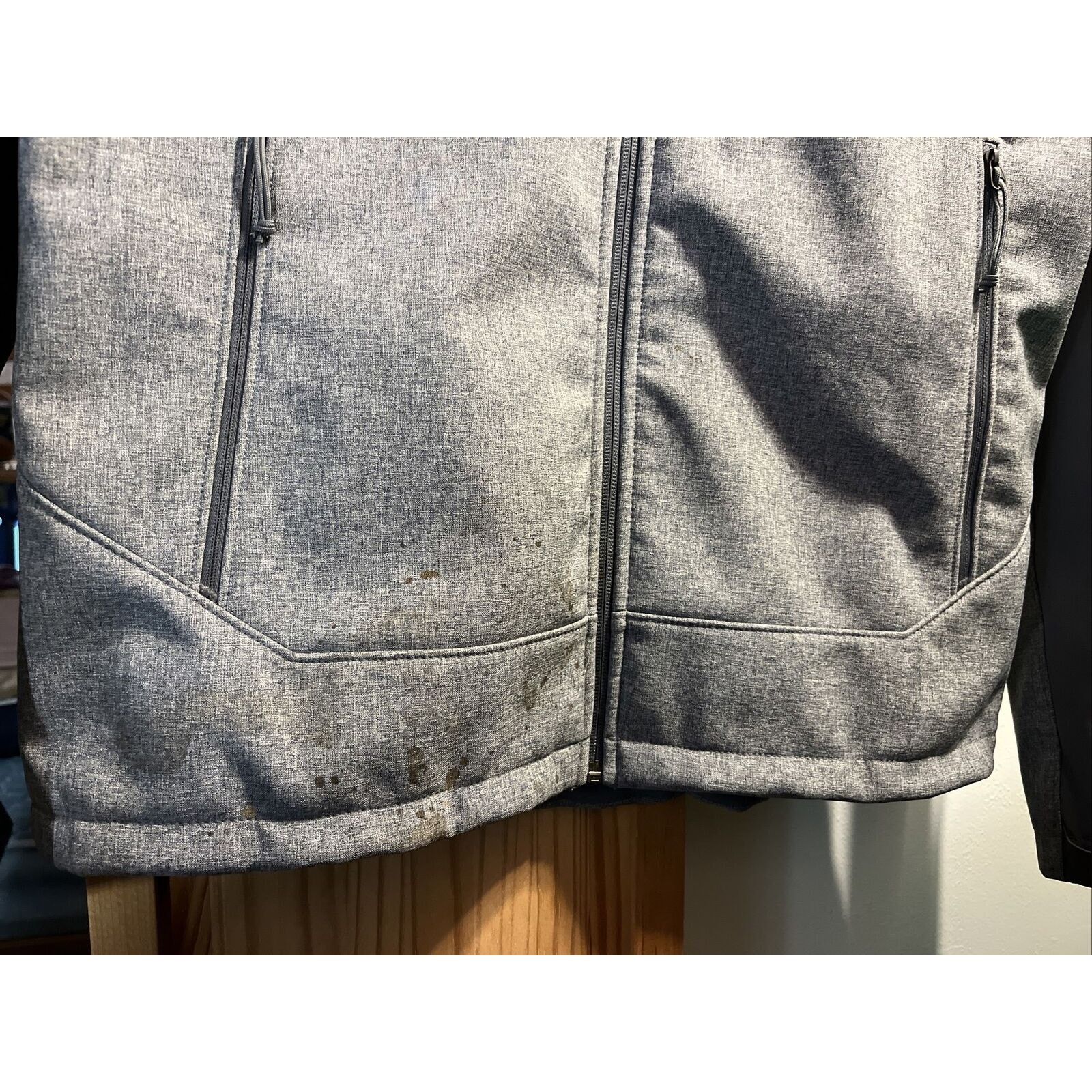 The North Face The North Face mens M Gray LS zip Soft Shell jacket *Stains* Size US M / EU 48-50 / 2 - 5 Thumbnail
