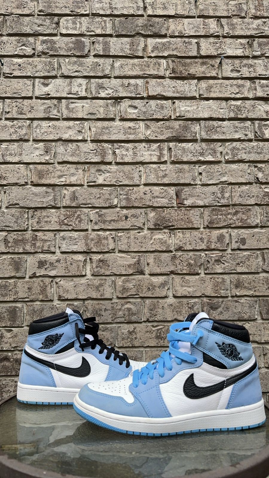 Jordan Brand Nike Air Jordan 1 High University Blue “UNC” Size US 8.5 / EU 41-42 - 7 Thumbnail