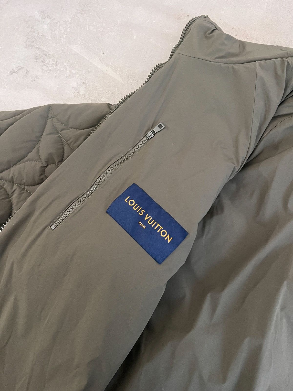 Louis Vuitton Louis Vuitton Quilted Hoodie Puffer Jacket Size US L / EU 52-54 / 3 - 8 Thumbnail