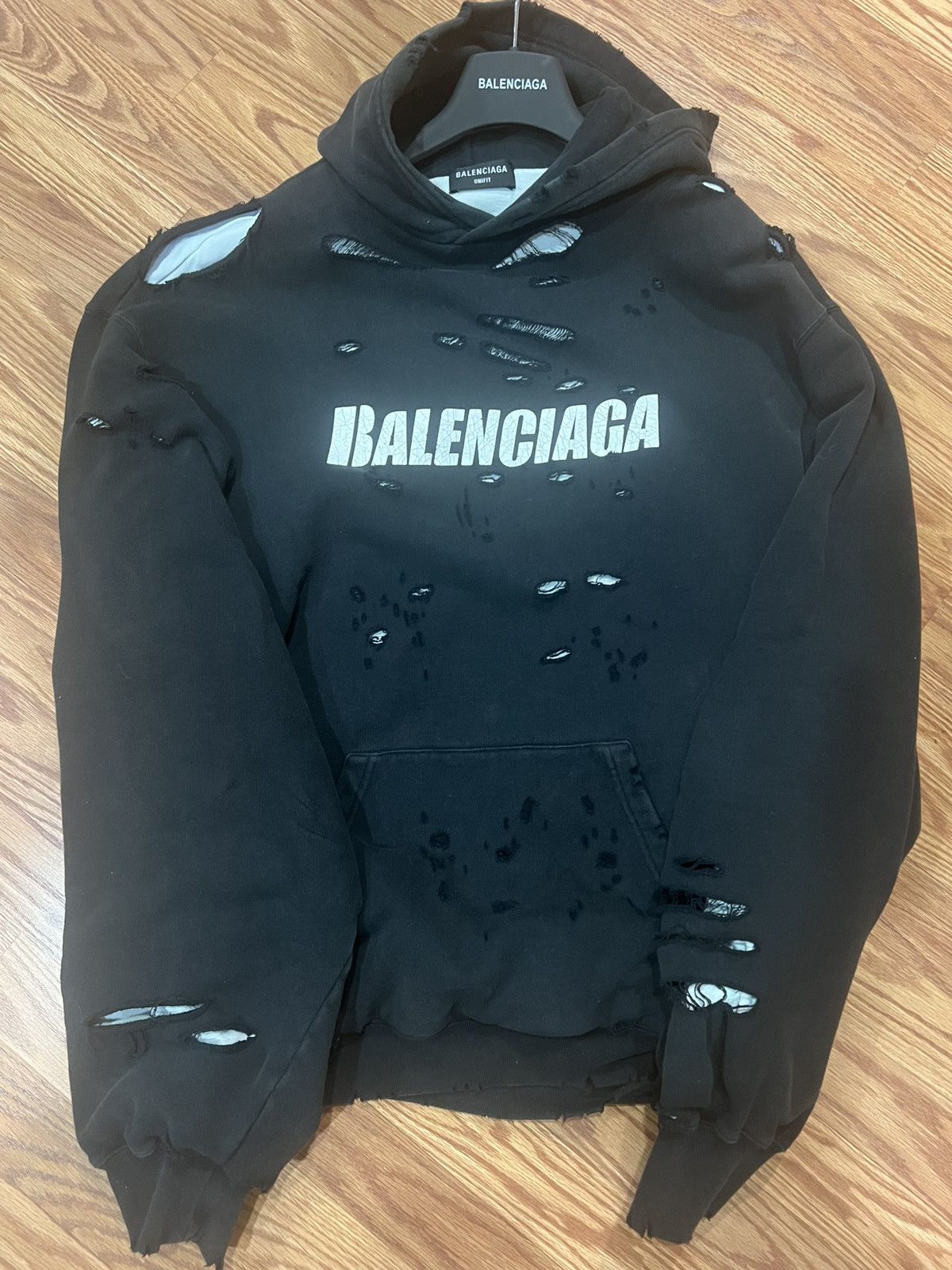 Balenciaga Balenciaga Caps Destroyed Hoodie Cotton Black Oversized XXS Size US XXS / EU 40 - 8 Thumbnail