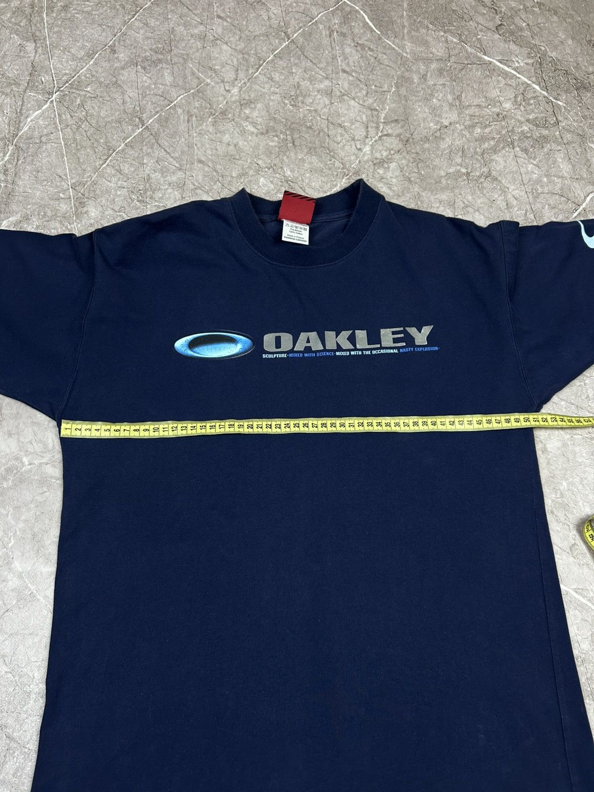 Oakley ☠️OAKLEY Vintage T shirt OOs Central Logo Size M Size US M / EU 48-50 / 2 - 9 Thumbnail
