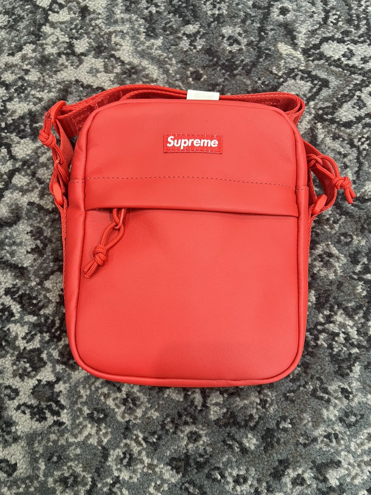 Supreme shoulder 2024 bag grailed