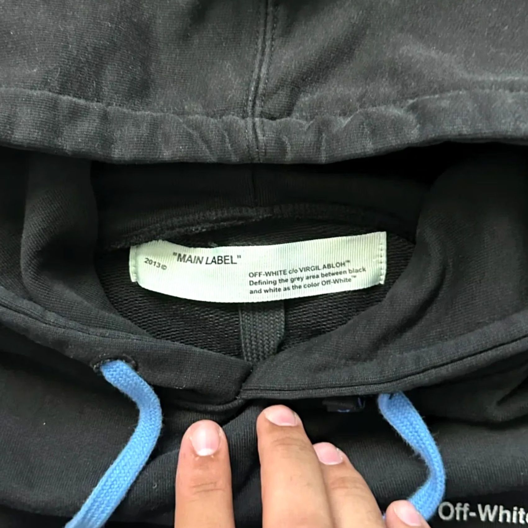 Off-White VINTAGE Off-White Pullover Hoodie Size XS Men XS Black Abstract Arrow FW19 Size US XS / EU 42 / 0 - 4 Thumbnail