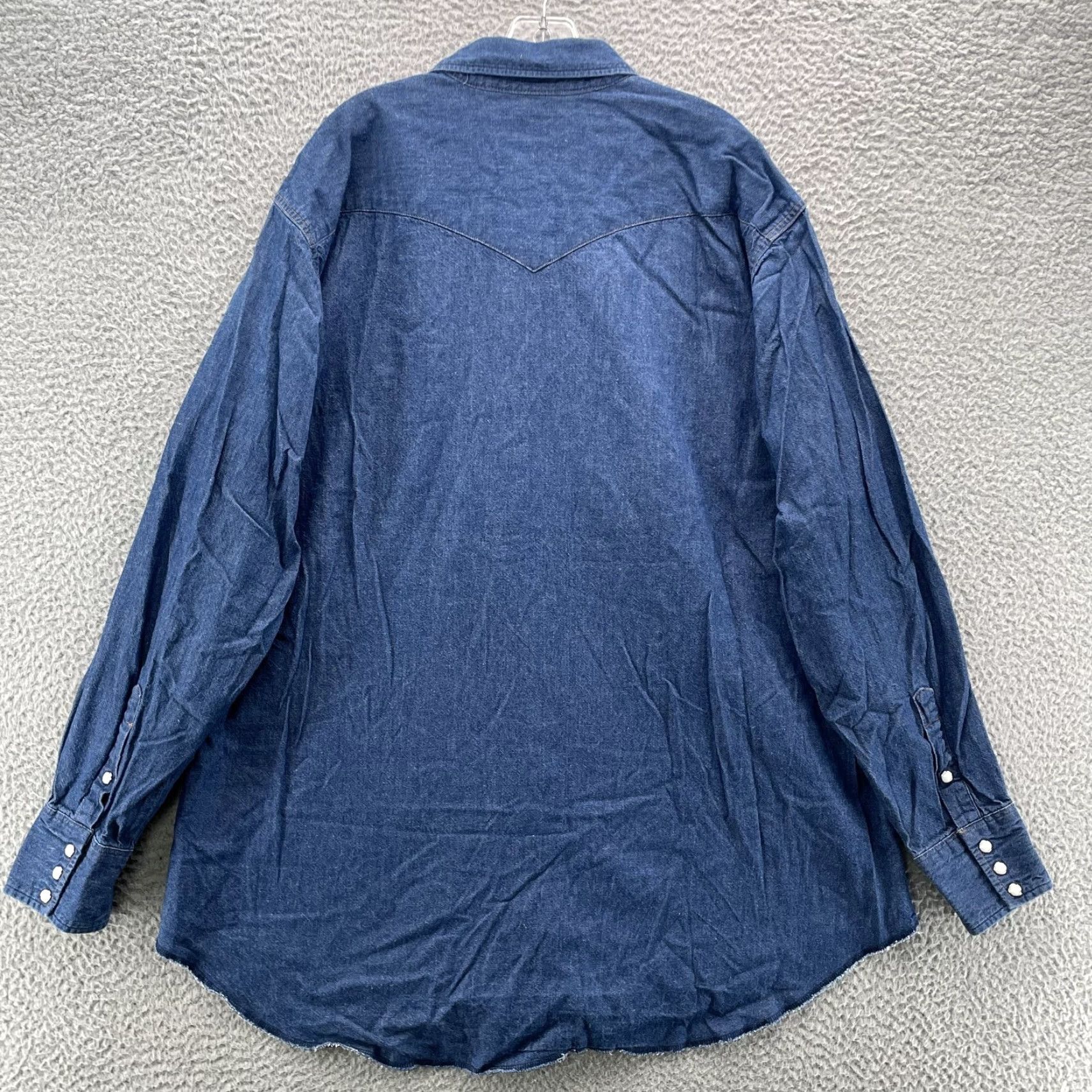 Wrangler VTG Wrangler X-Long Tail Shirt Men 18.5 Pearl Snap Denim Workwear Cowboy Western Shirt Mens Blue Denim Size US XXL / EU 58 / 5 - 5 Thumbnail