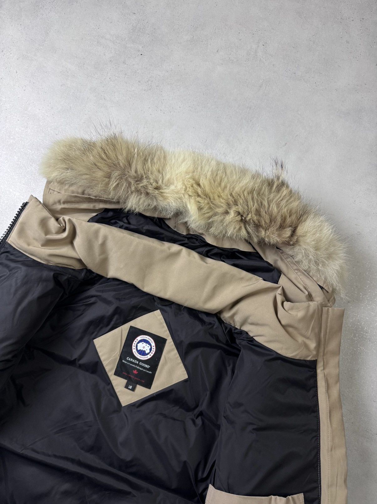 Canada Goose Canada Goose Solaris Parka Size L / US 10 / IT 46 - 11 Thumbnail