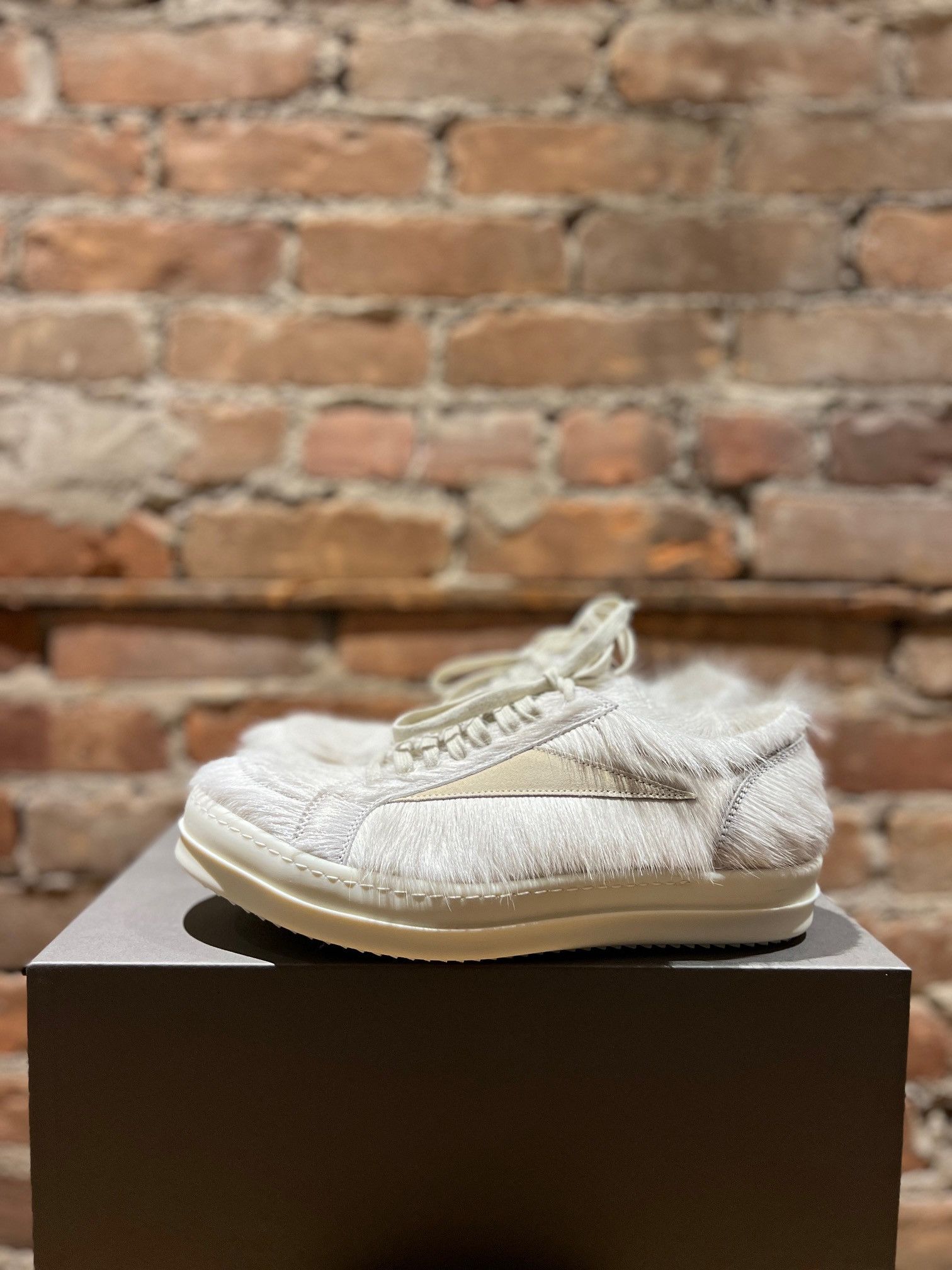 Rick Owens Rick Owens Vintage Sneaks “Milk” Pony Hair Size US 8 / EU 41 - 2 Thumbnail