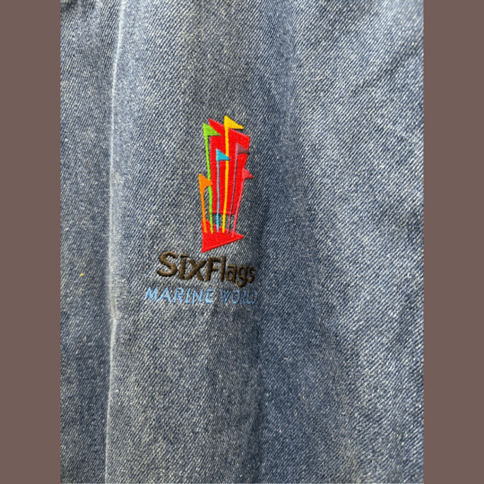 Vintage VTG Denim Varsity | Six Flags Marine World | 90s Dolphin Size US L / EU 52-54 / 3 - 8 Thumbnail