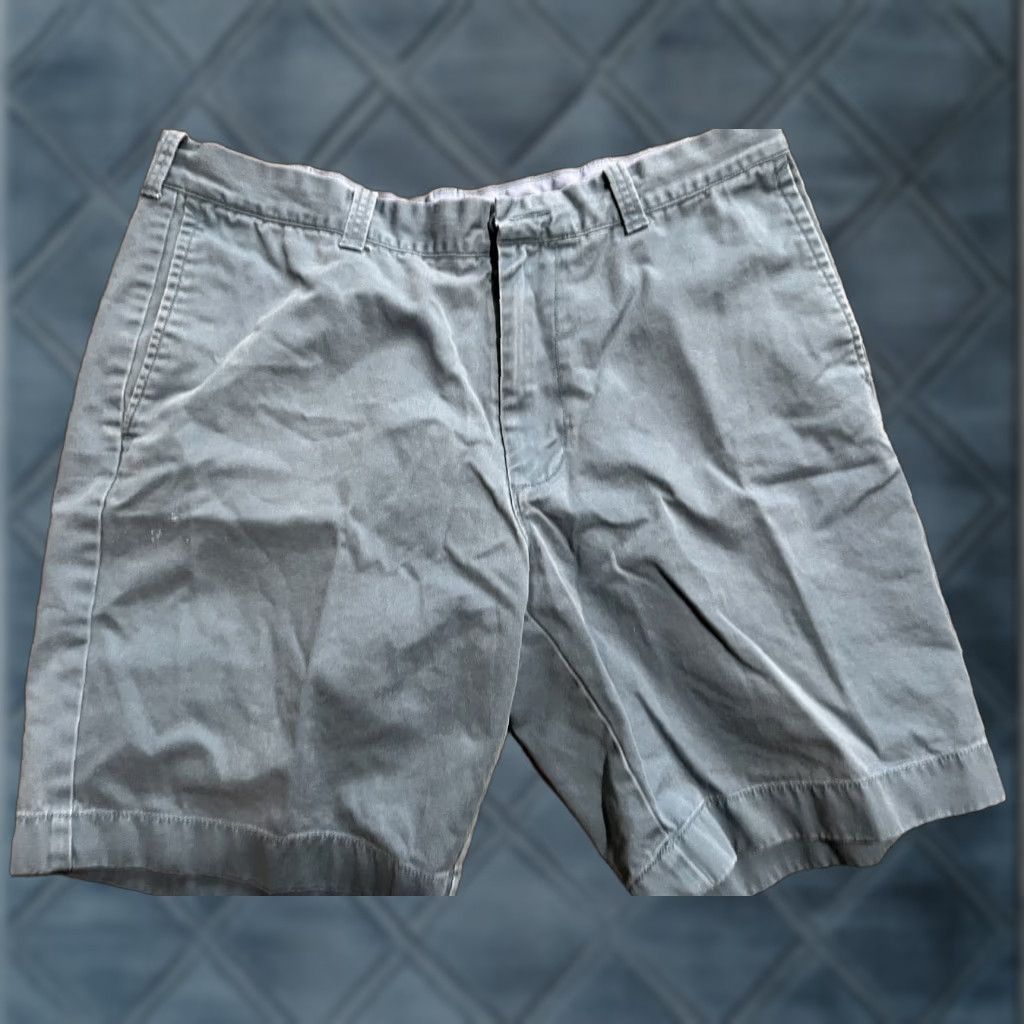 J.Crew J. Crew Shorts Men 36 Blue Flat Front Nantucket Chino Cotton Twill Bermuda 90454 Secure Zip Pocket 8.75 Inseam Regular Mens Clothing Size US 36 / EU 52 - 1 Thumbnail